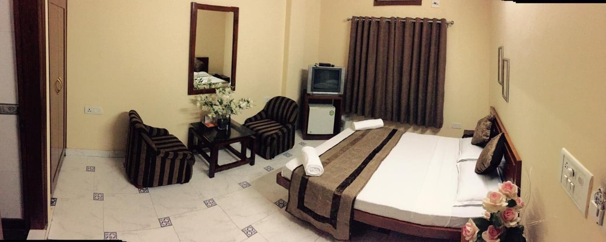 Airport Hotel photo 2