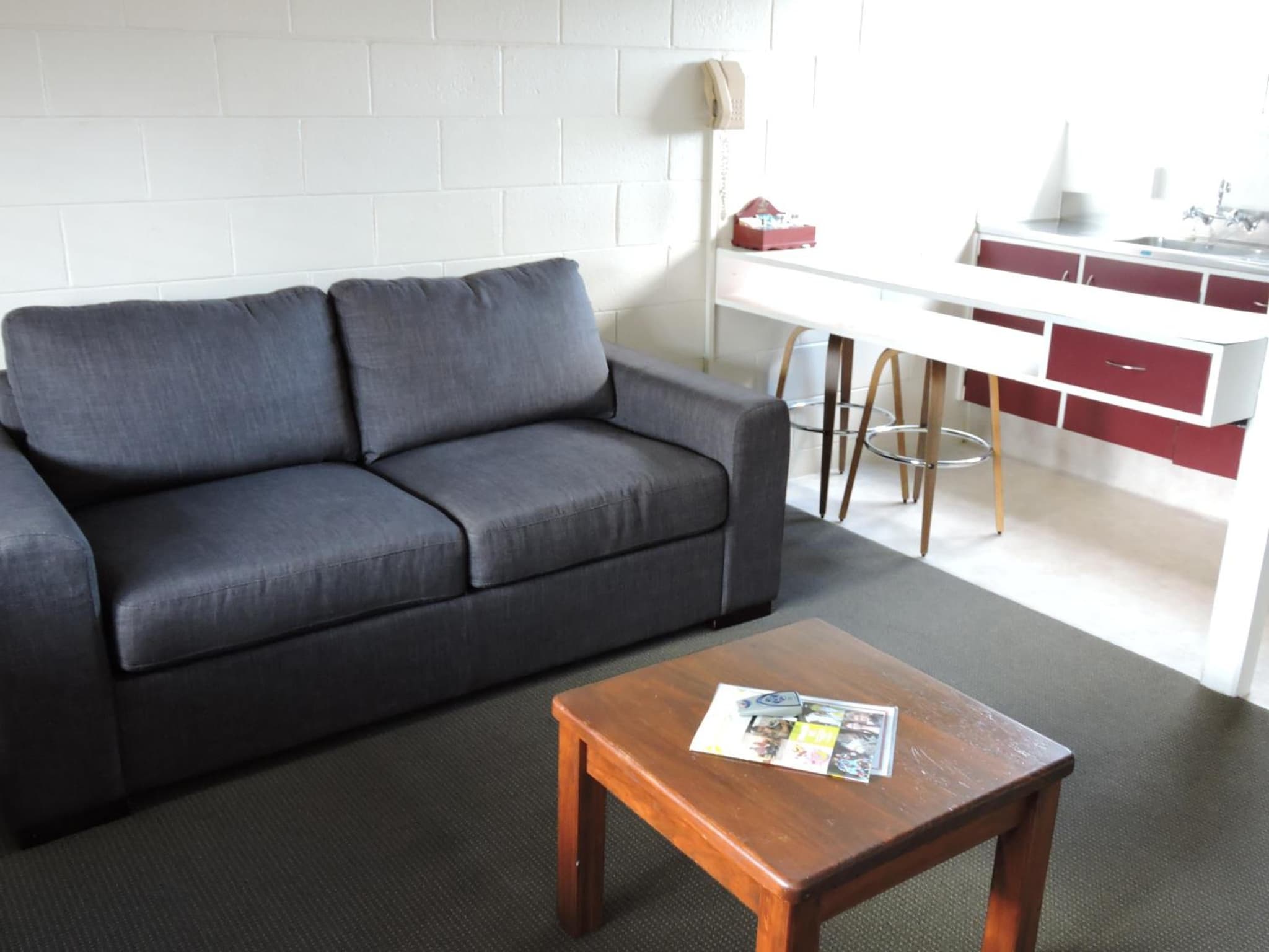 Maple Lodge Motel photo 2