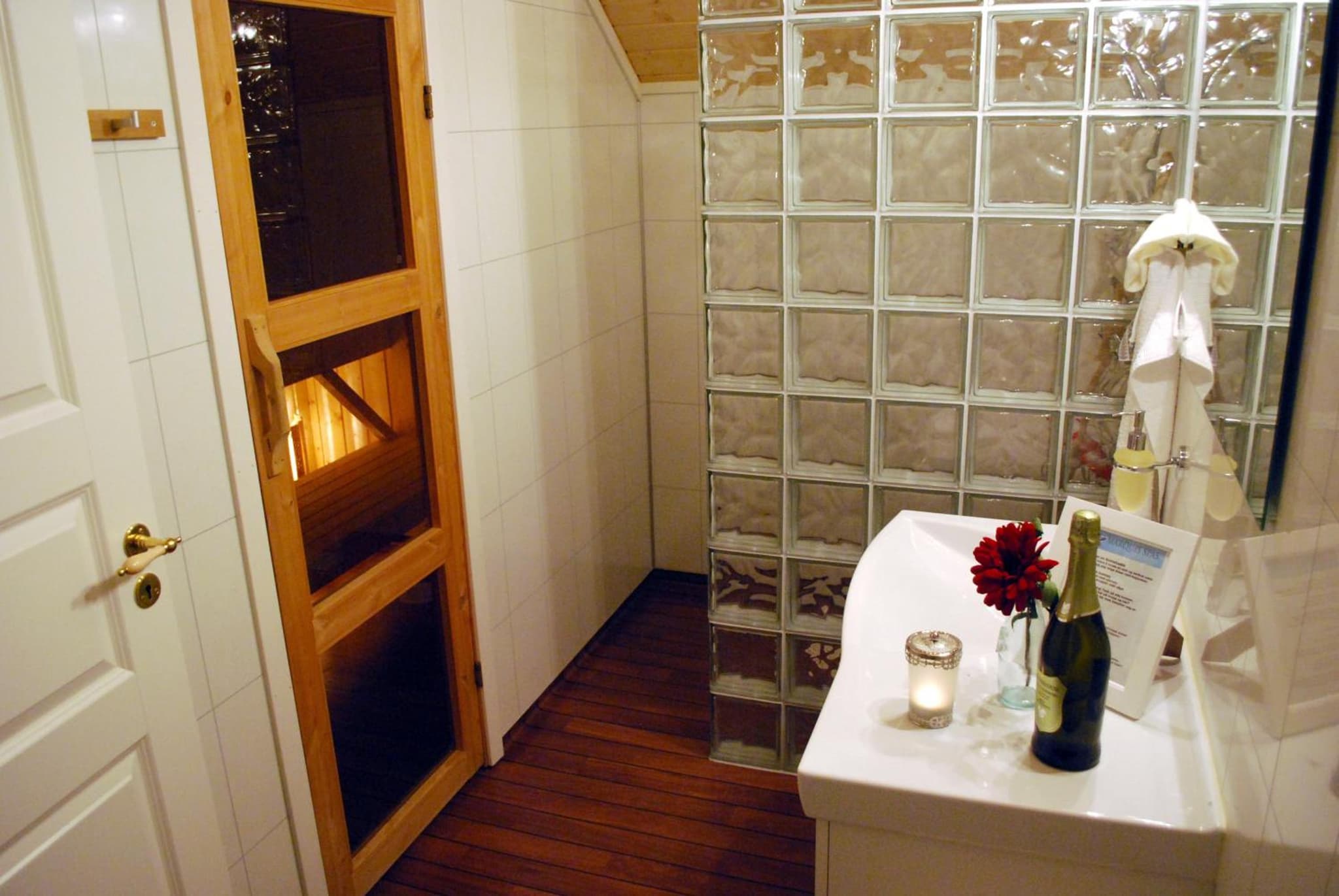 Apartment with jacuzzi and seaview photo 7