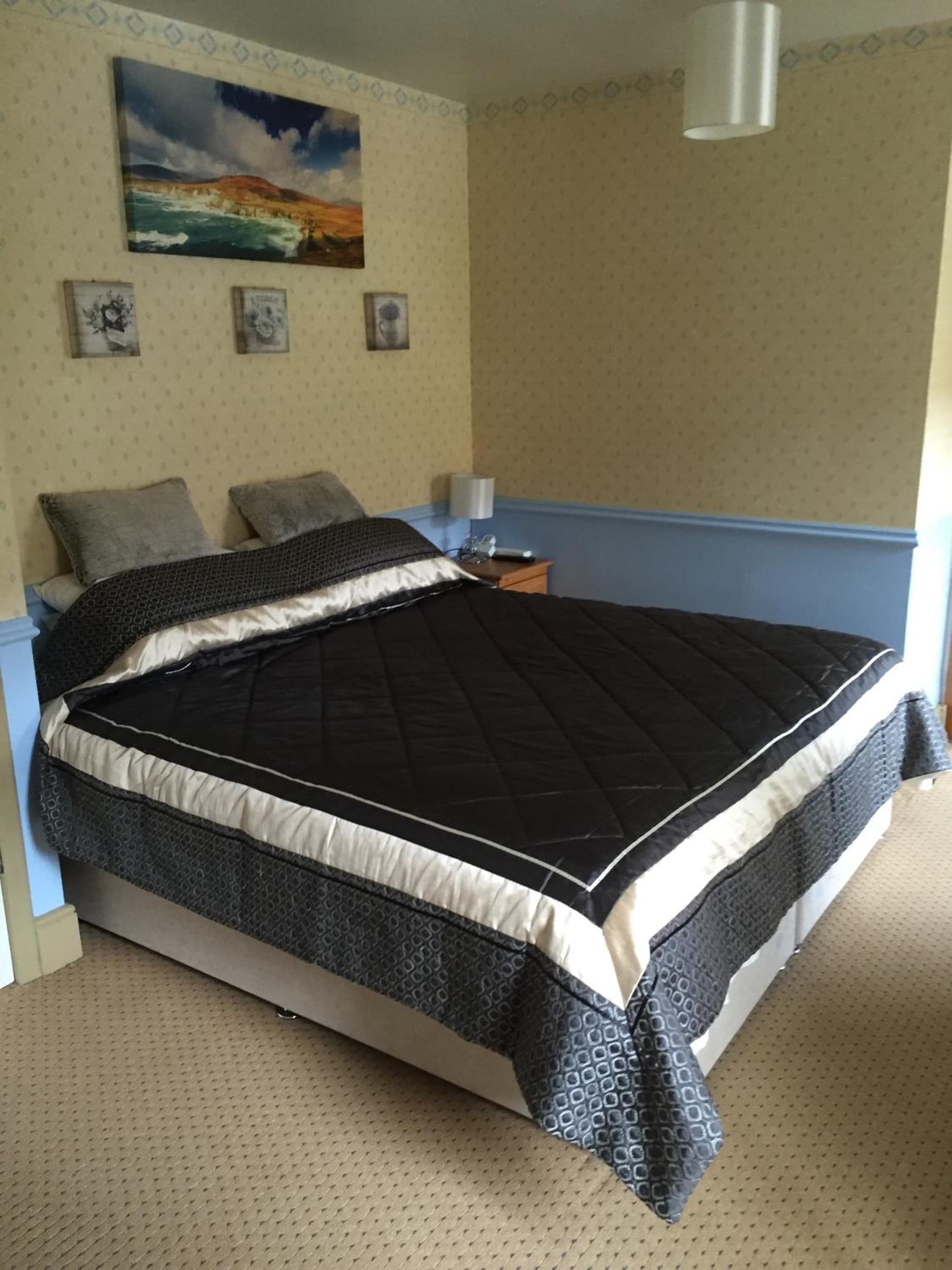 The Glen Farmhouse photo 8