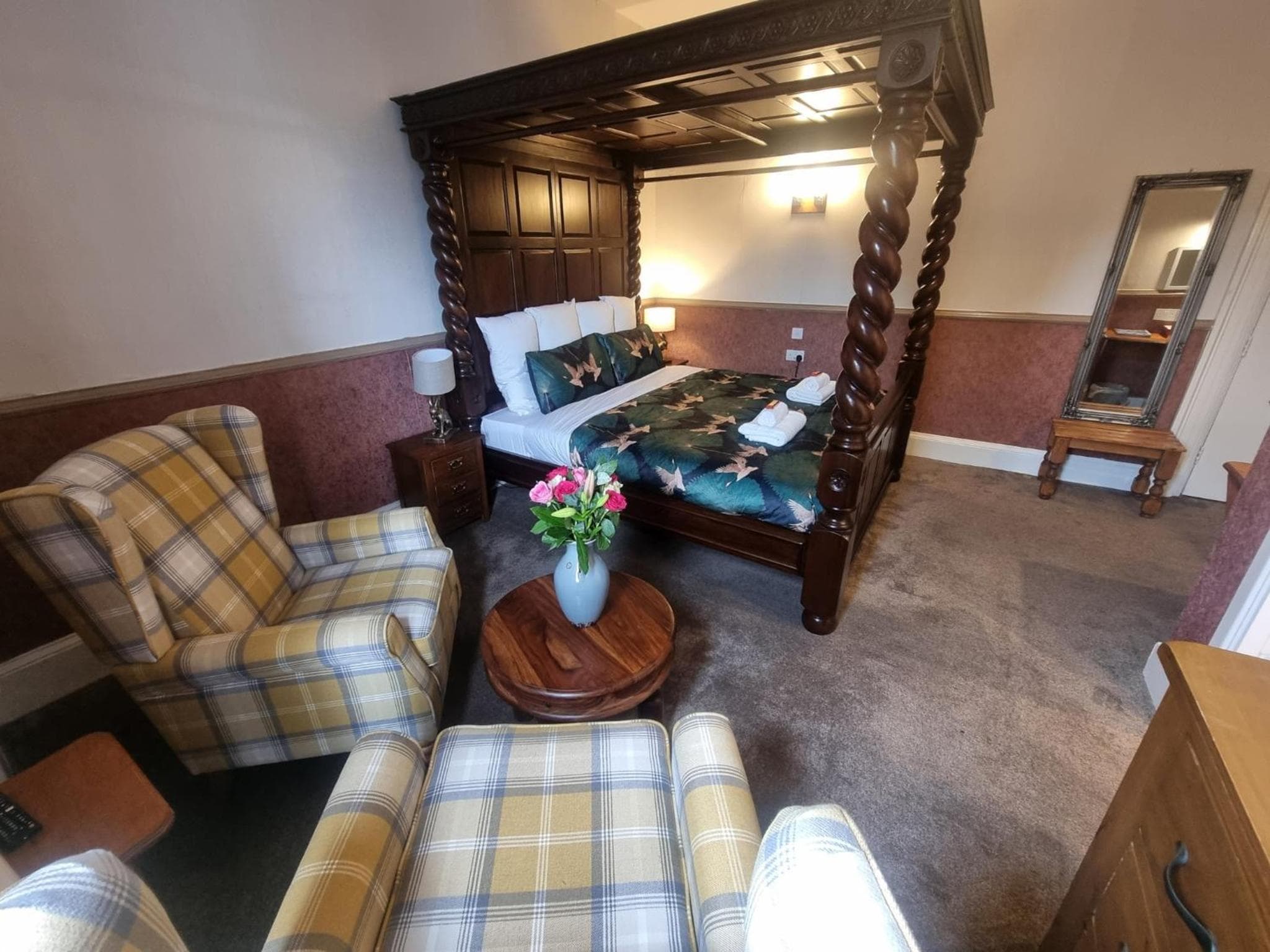 Roy Bridge Hotel photo 9