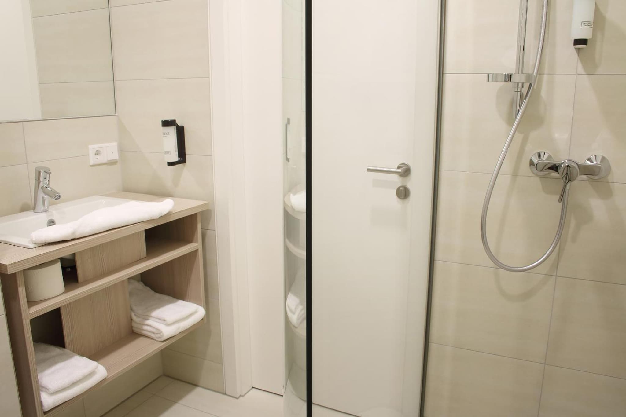 Viva Hotel Lübeck photo 9
