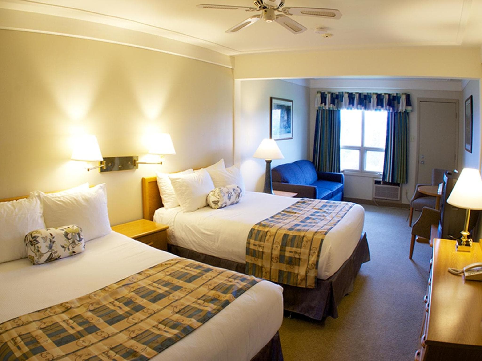 Silver Dart Lodge photo 3