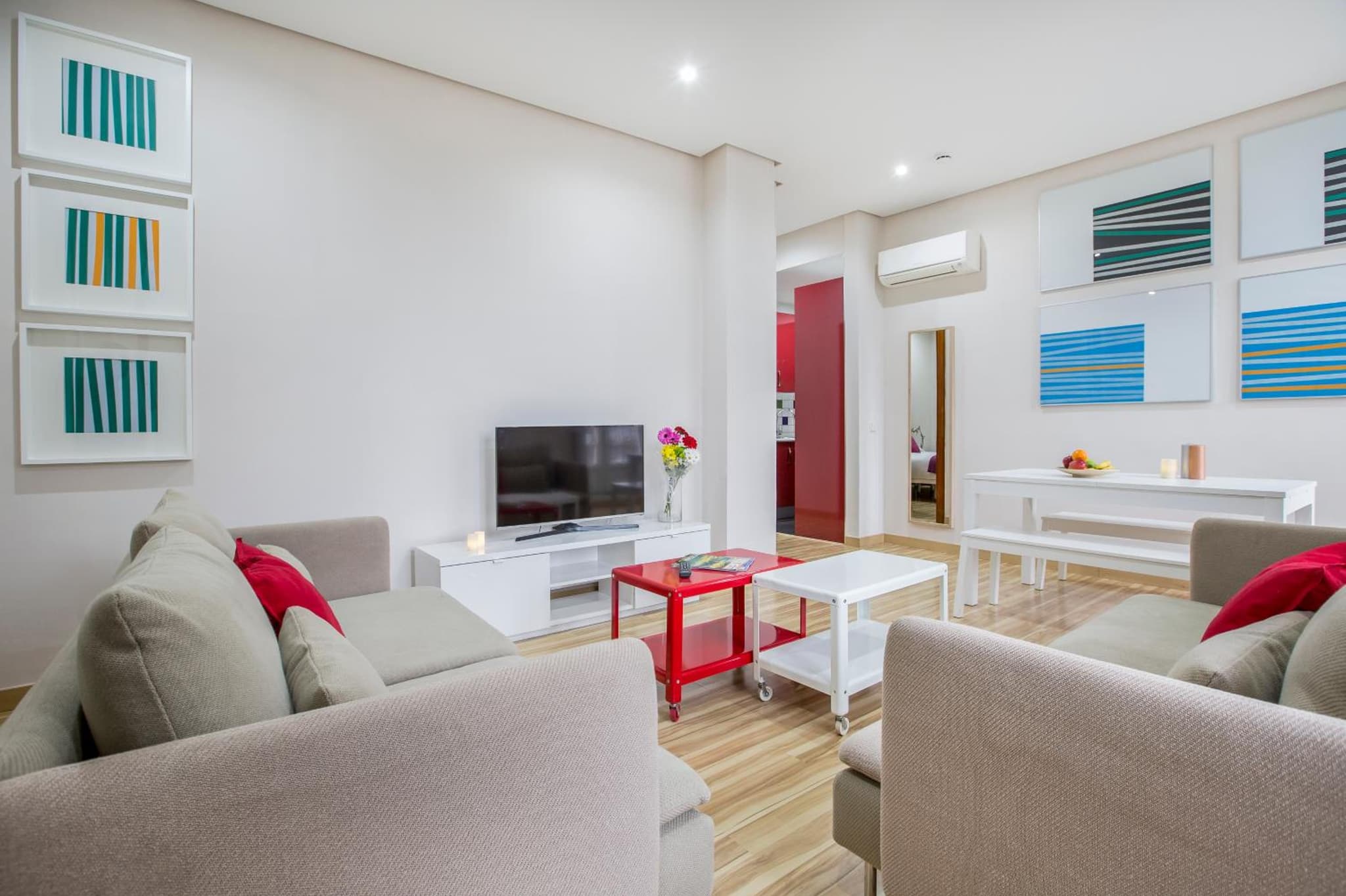 Mola Suites photo 3
