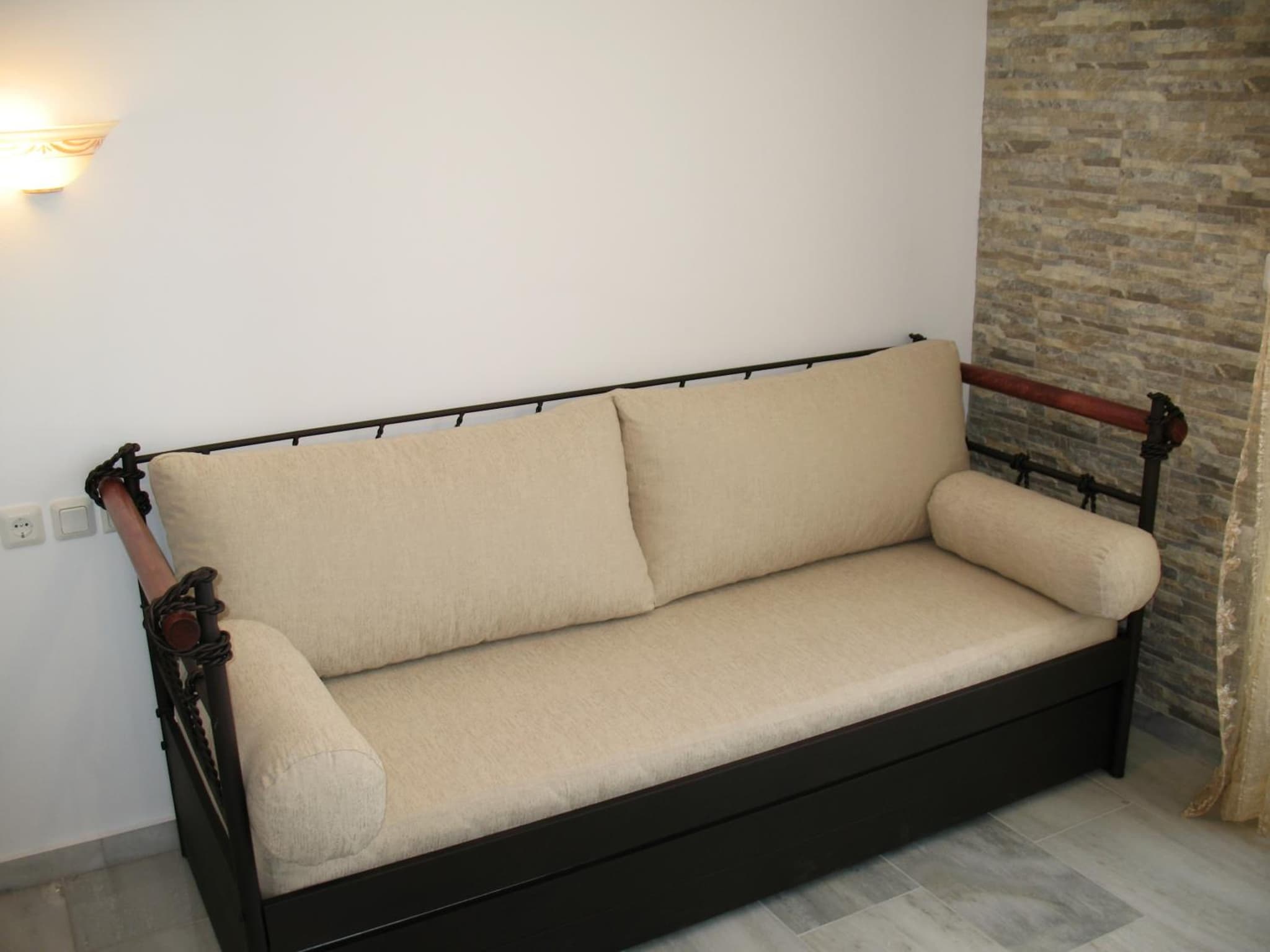 Iliovasilema photo 3