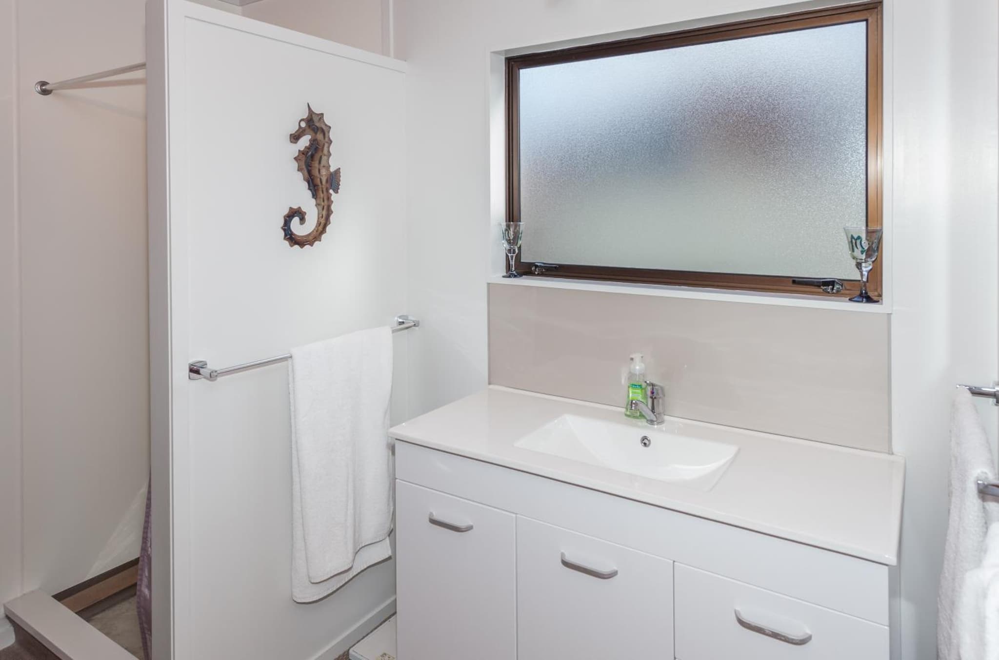 Blue Marlin Apartments photo 4