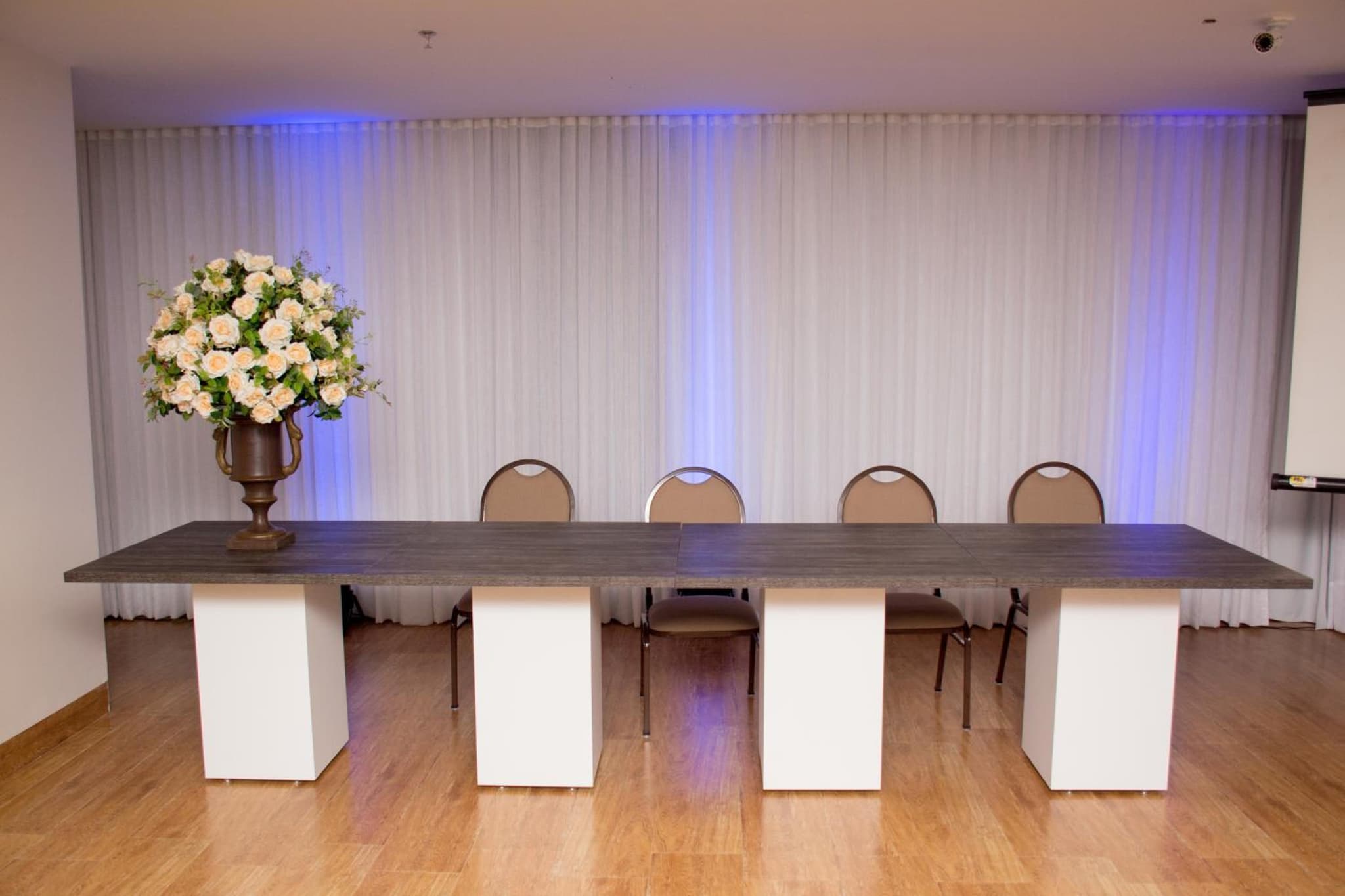 Select Hotel photo 4