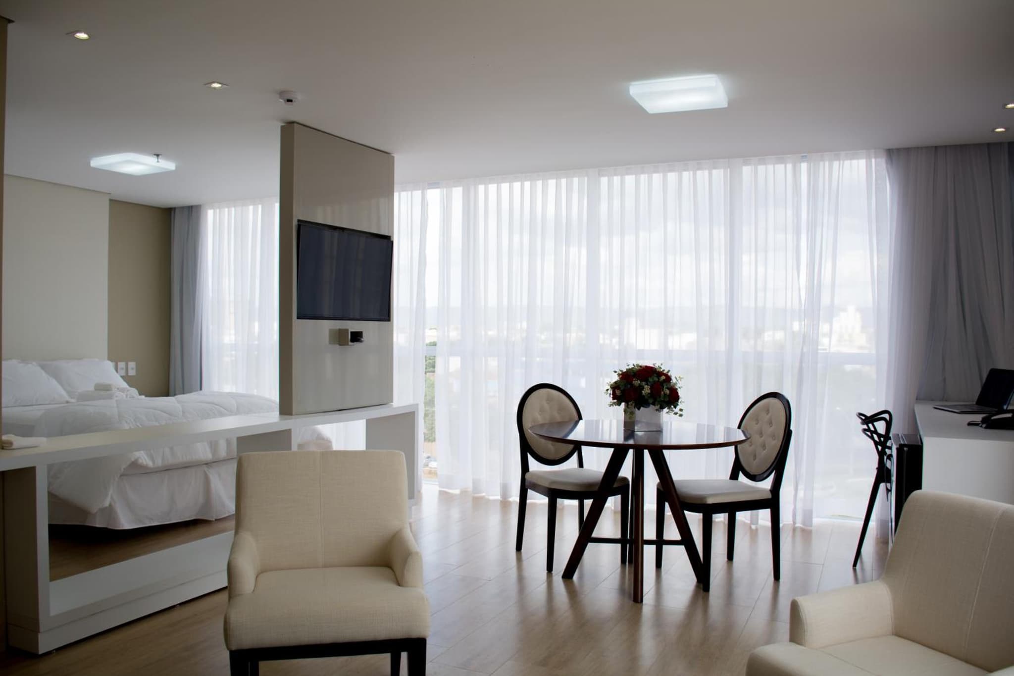 Select Hotel photo 5