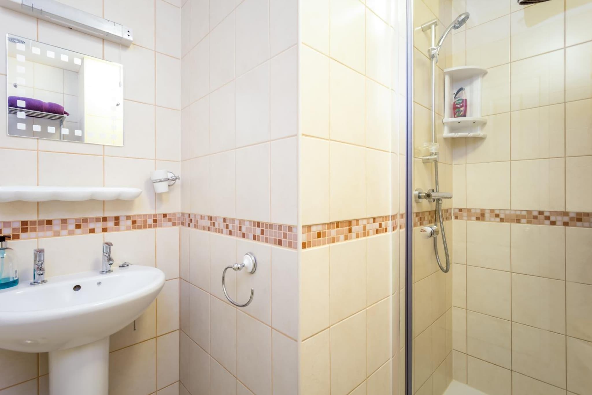 Arden Park Ensuite Rooms photo 3