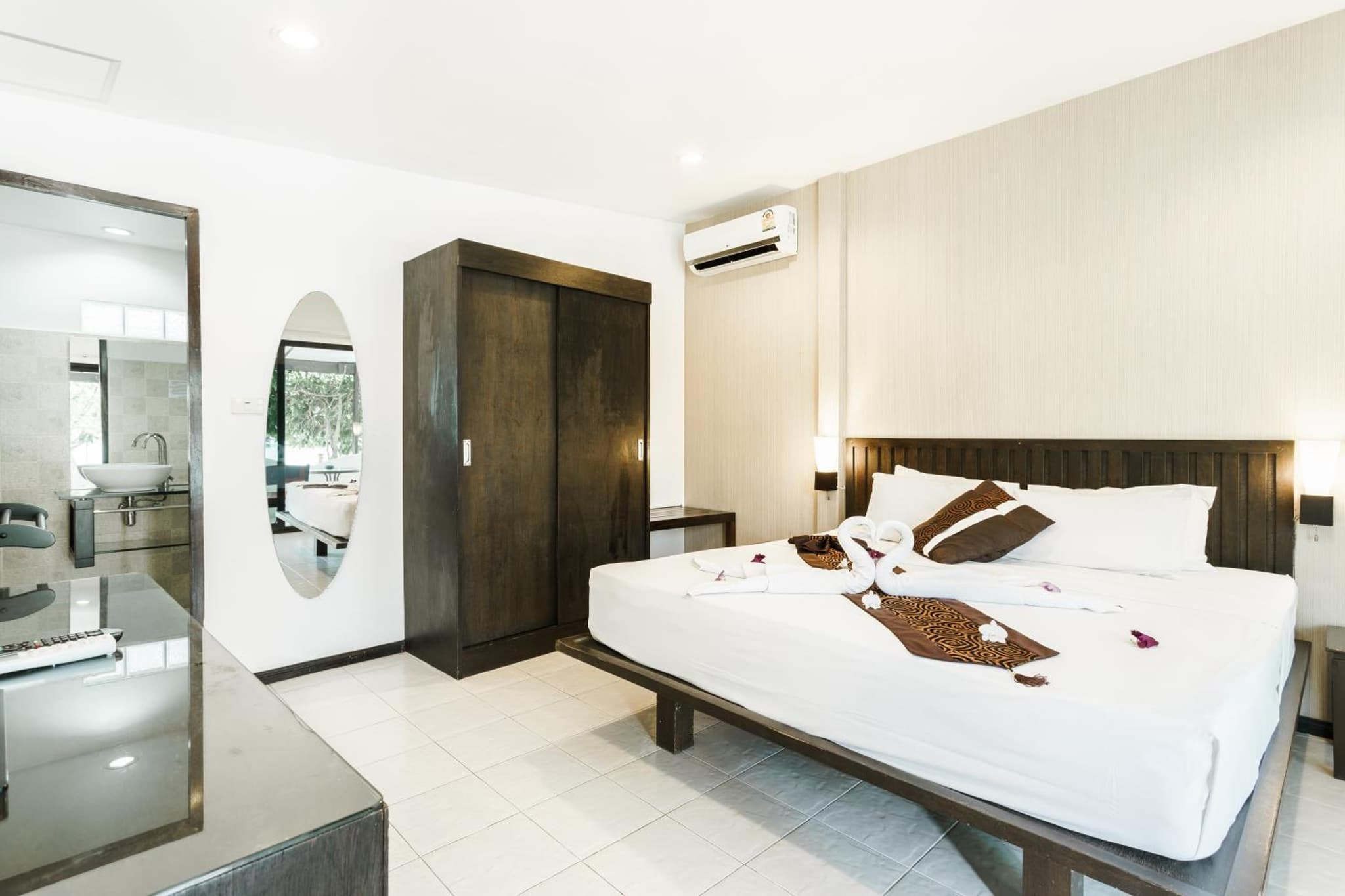 Samui Pier Beach Front & Resort photo 2