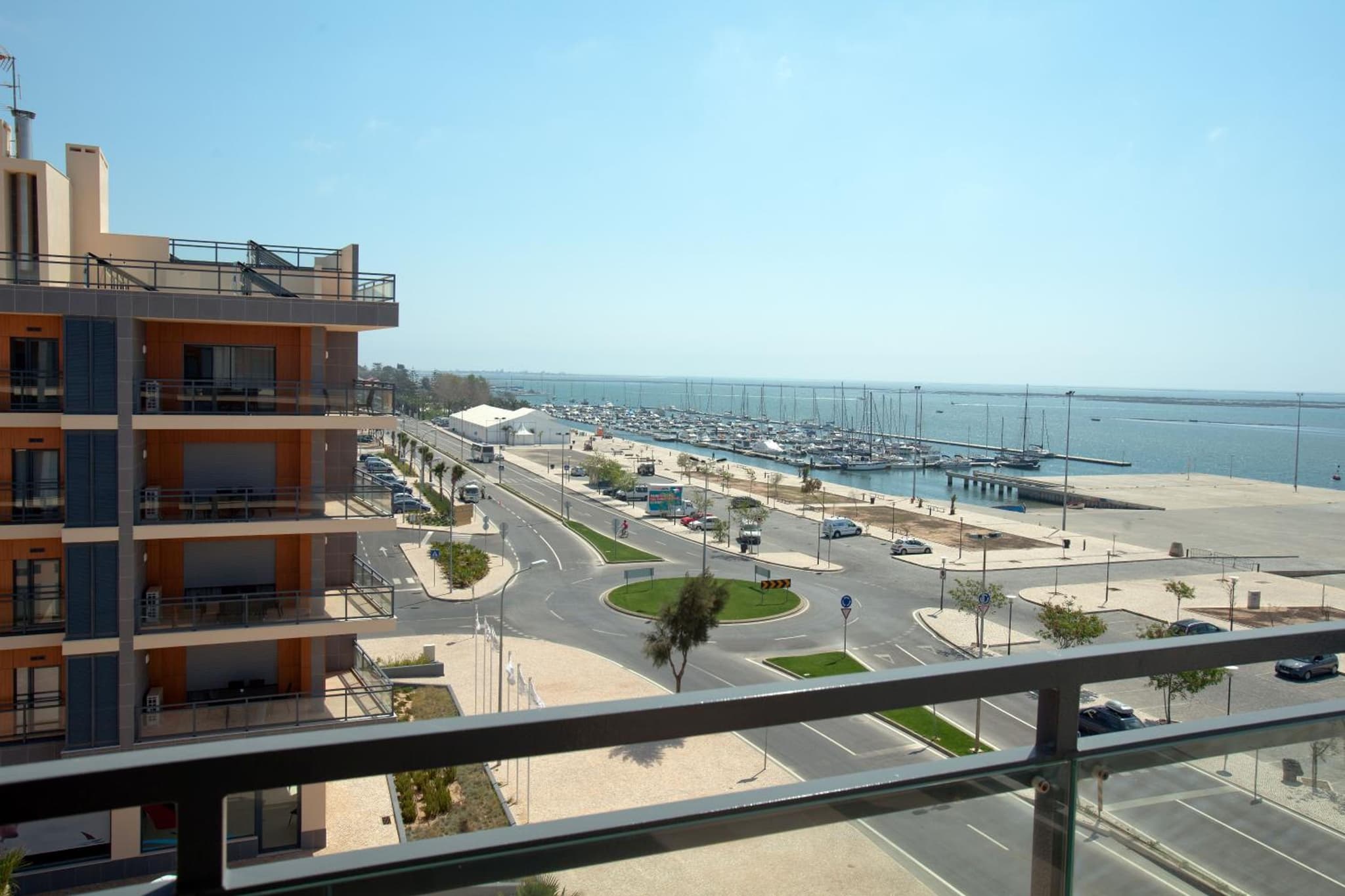 Real Marina Residence photo 4