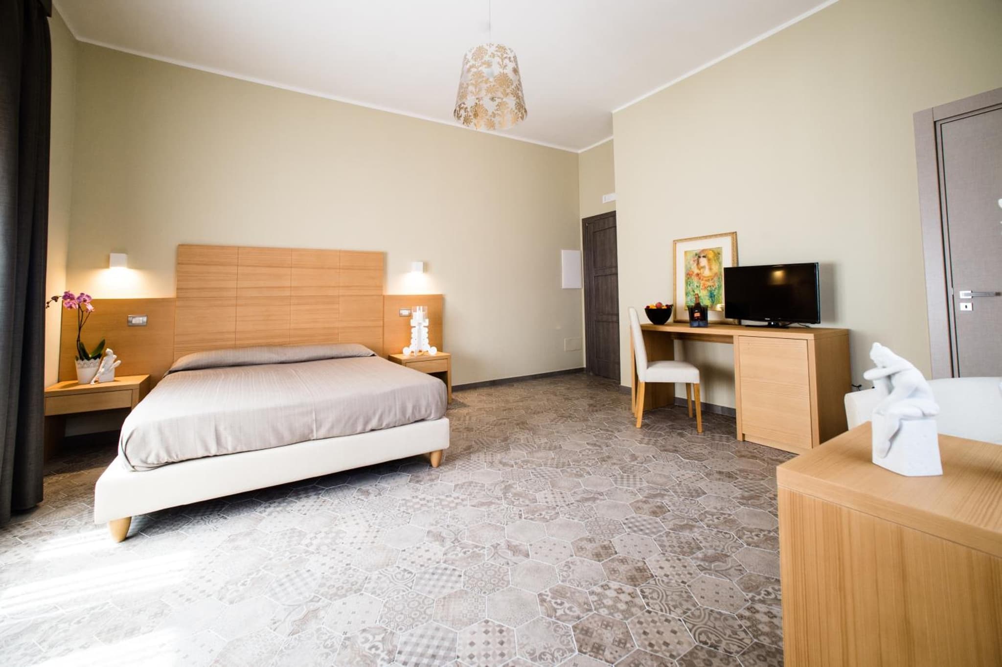 hotel room