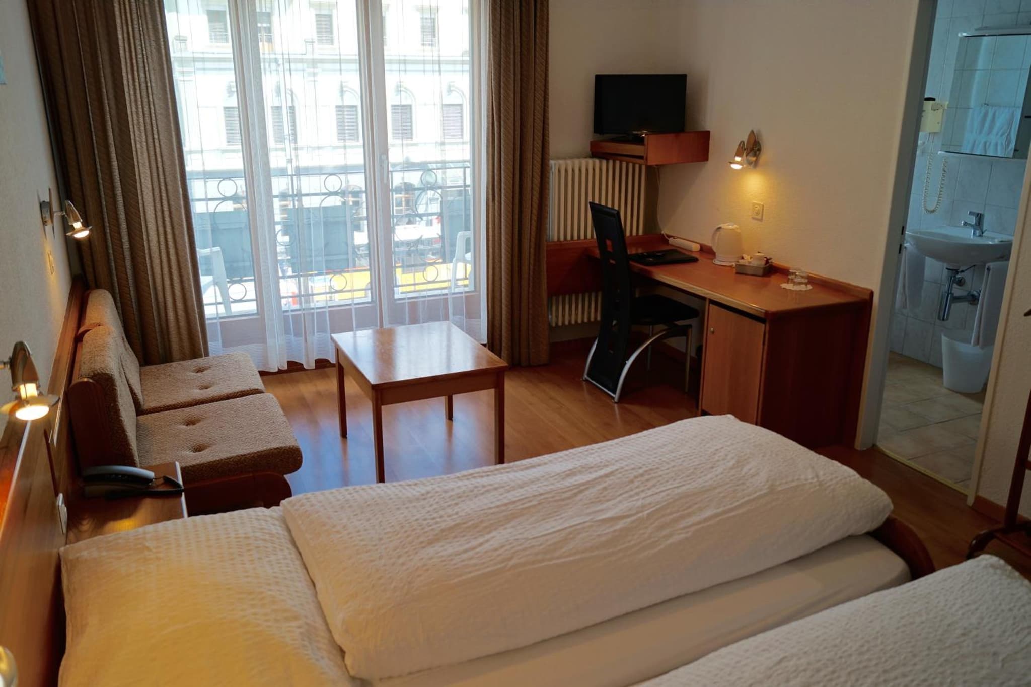 Hotel Victoria photo 2