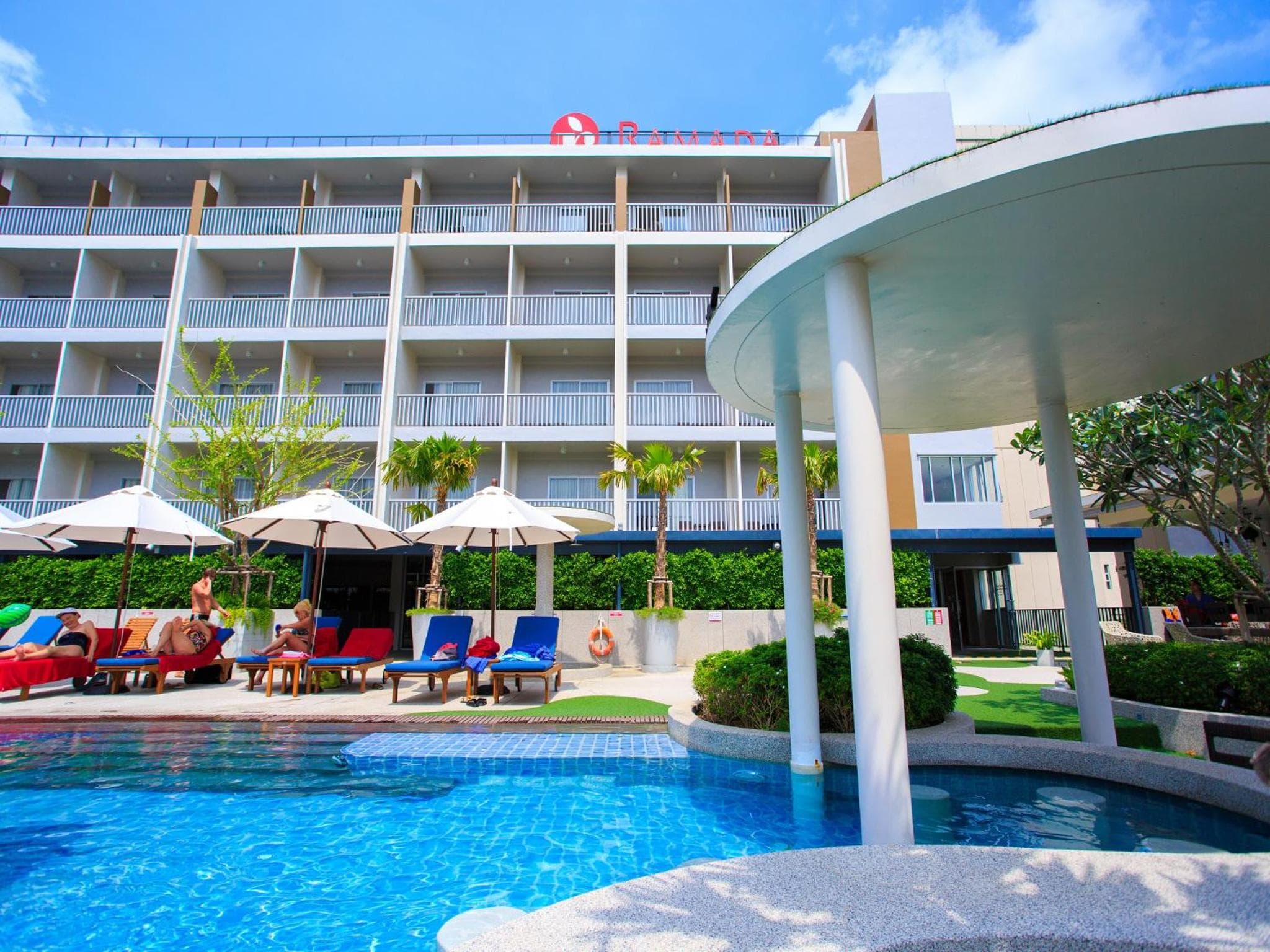 Ramada by Wyndham Phuket Deevana photo 3