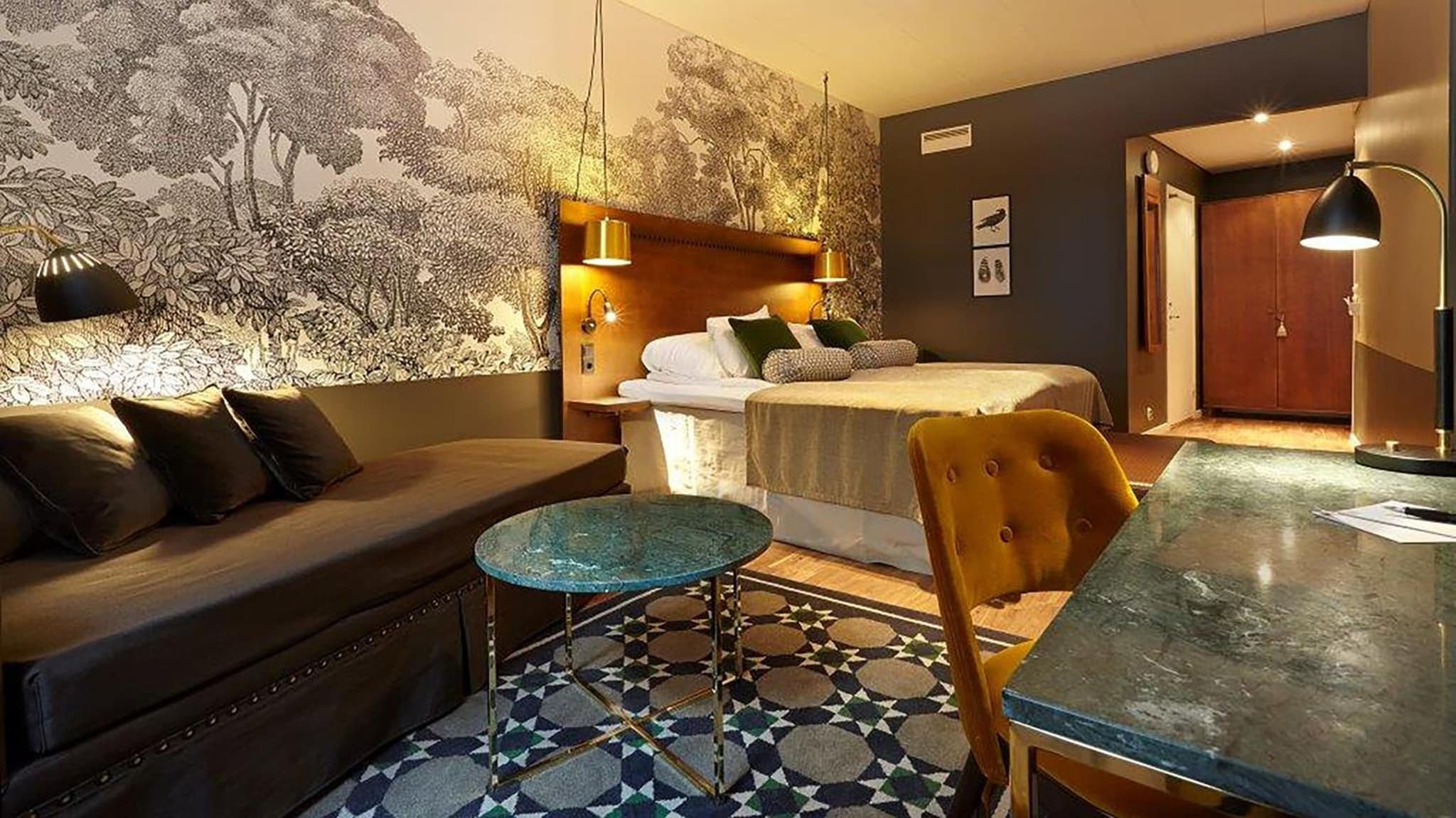 hotel room