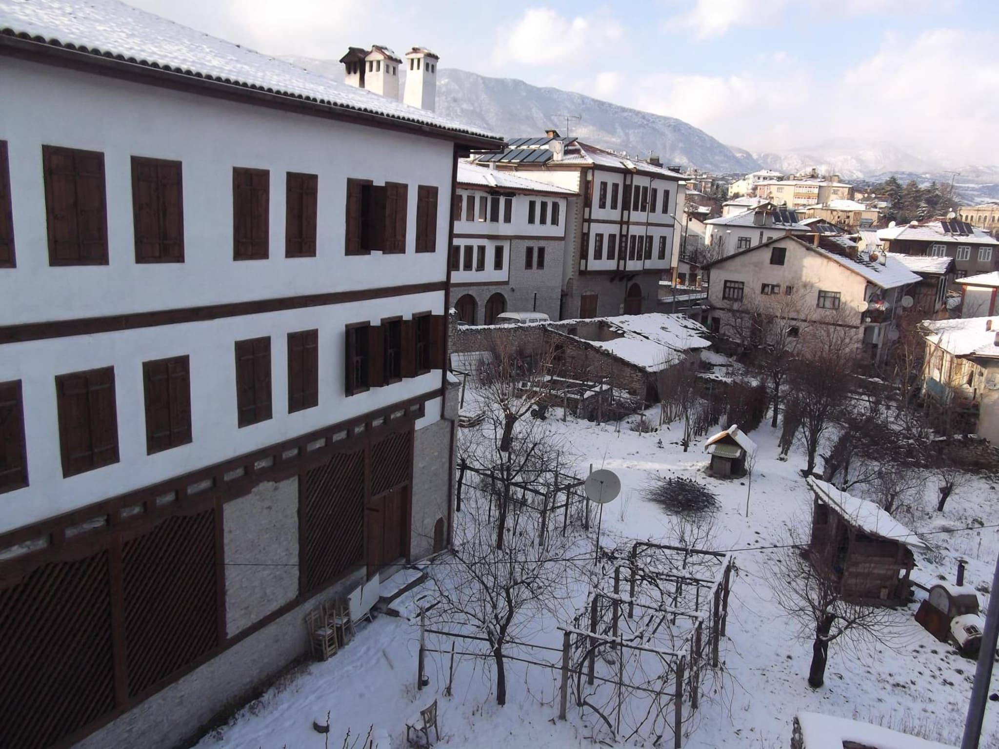 Guney Konak photo 2