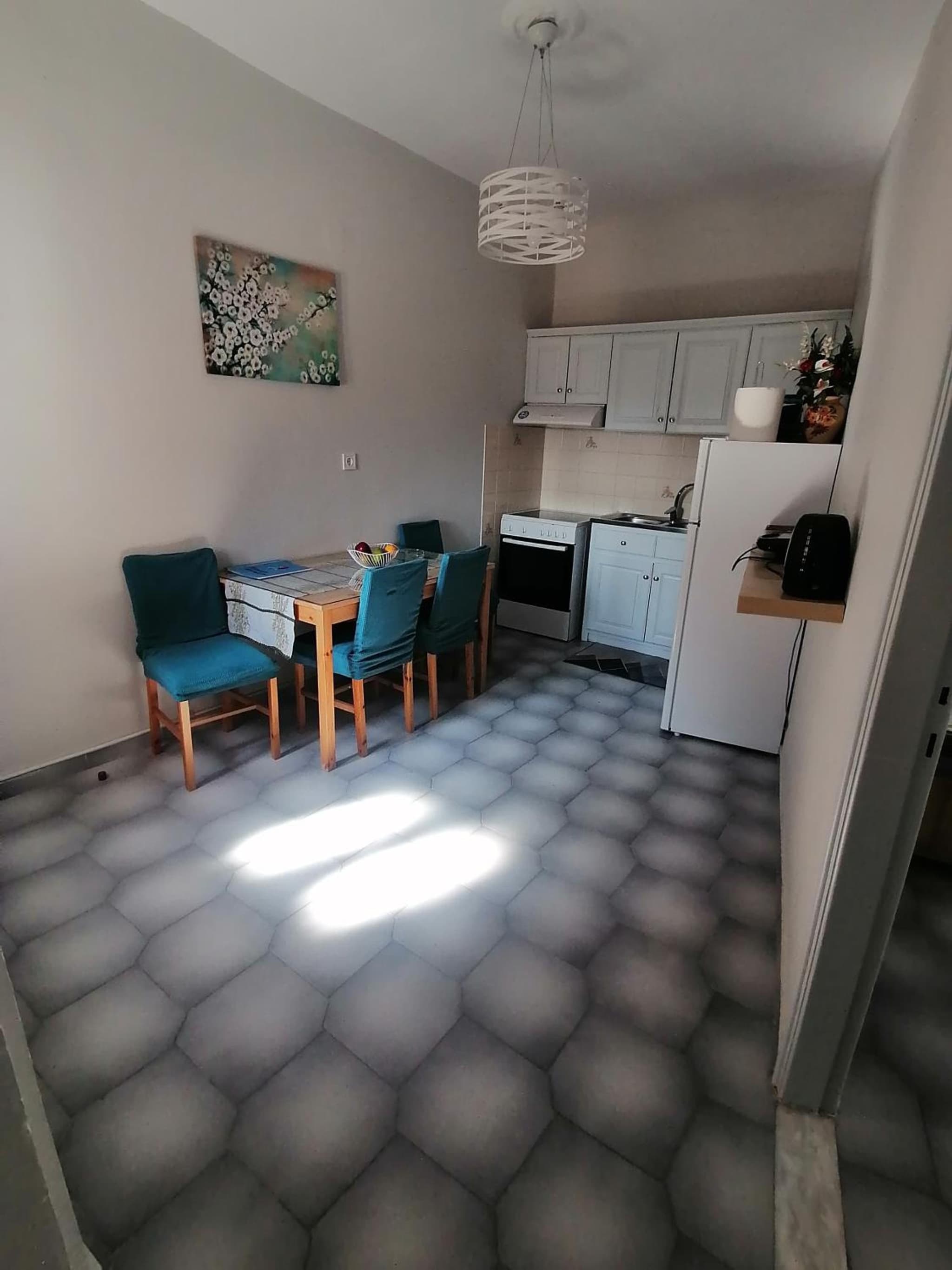 flower garden apartment photo 2