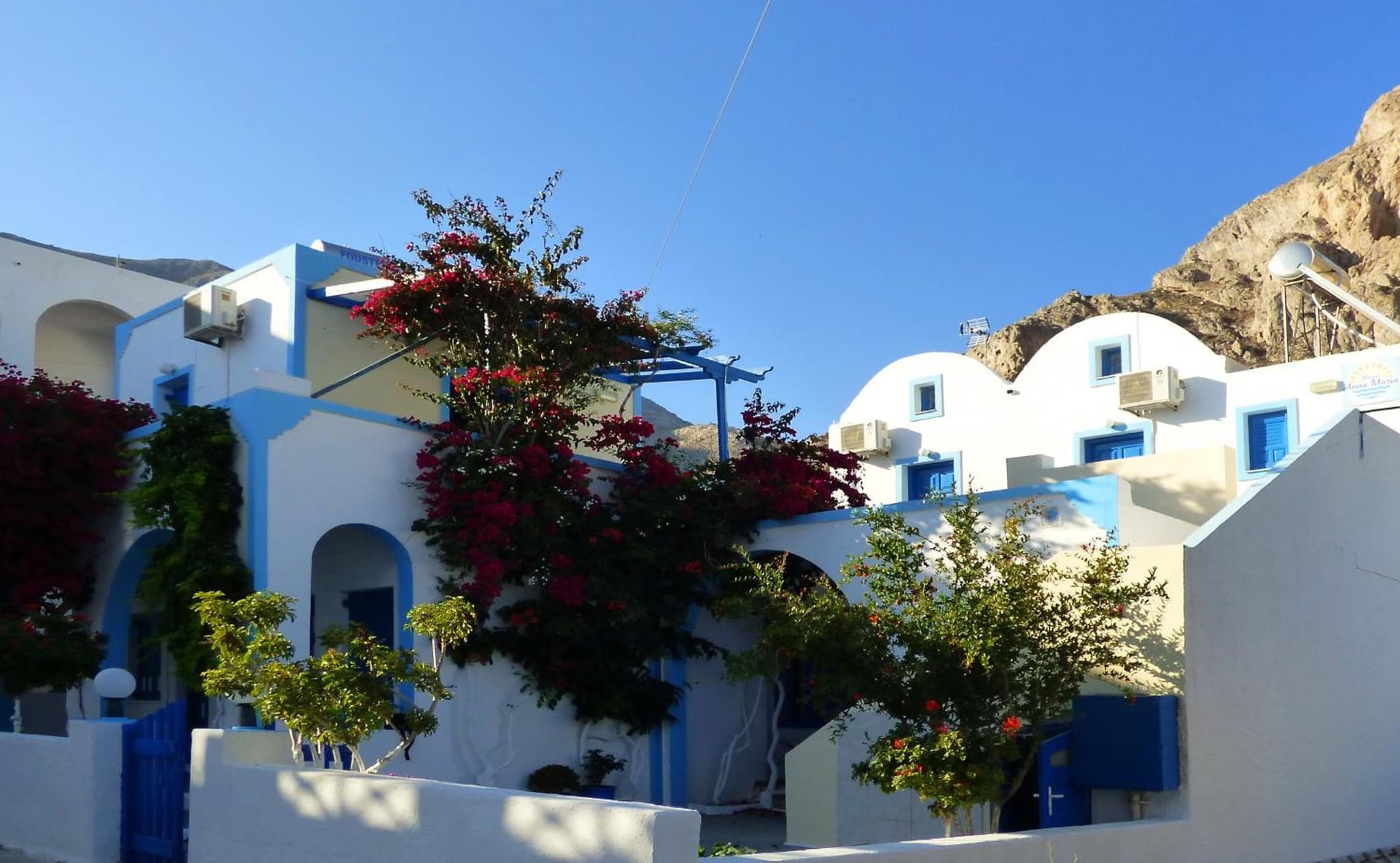 Anna Maria Rooms Santorini photo 7