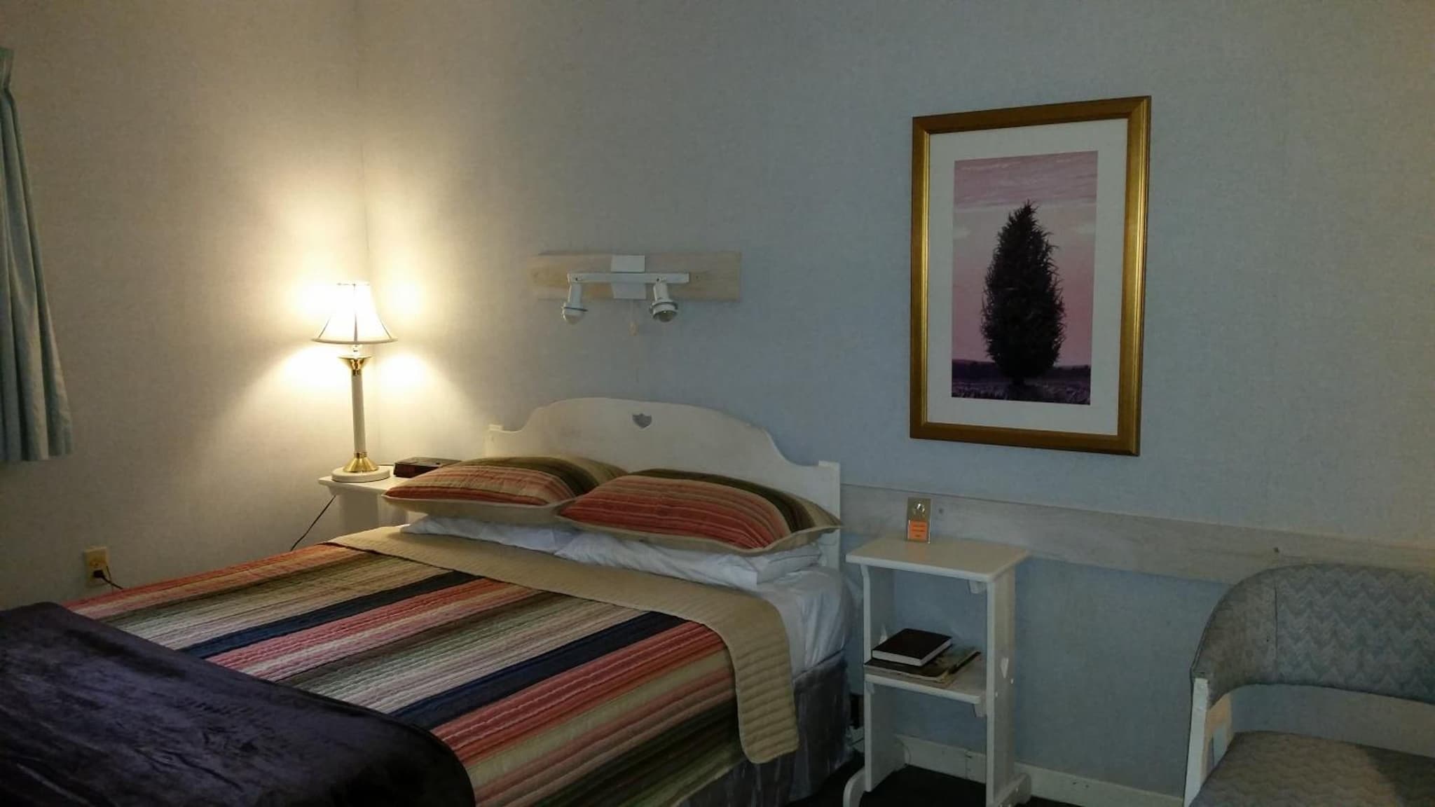Pinecone Motel photo 3
