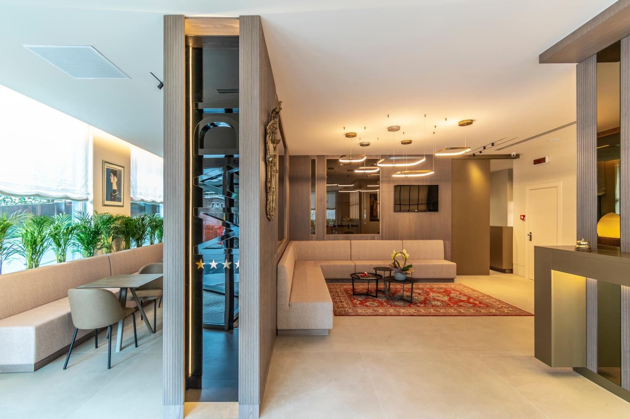 Madi city Hotel