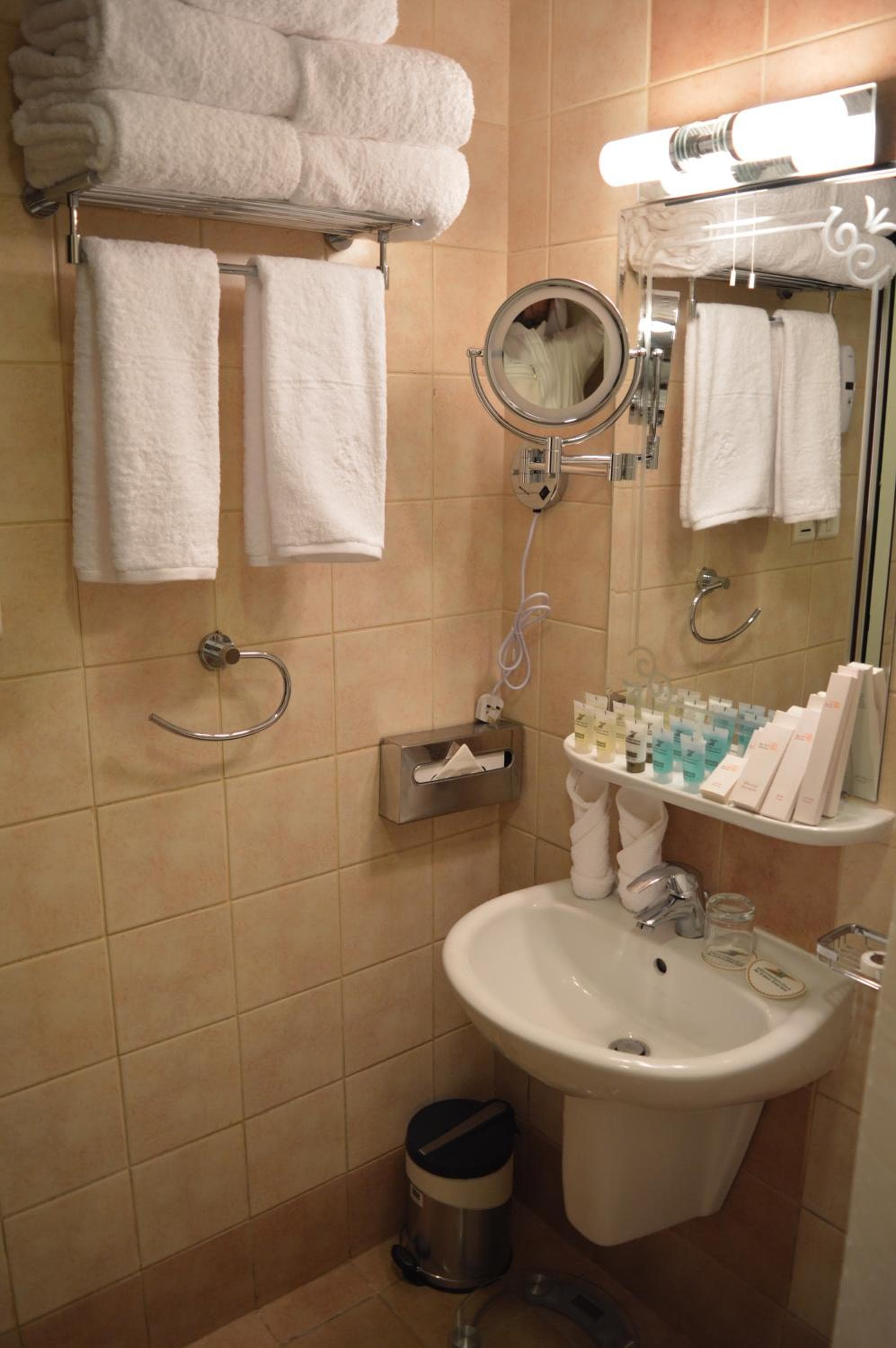 Kingsgate Hotel Durrat photo 3
