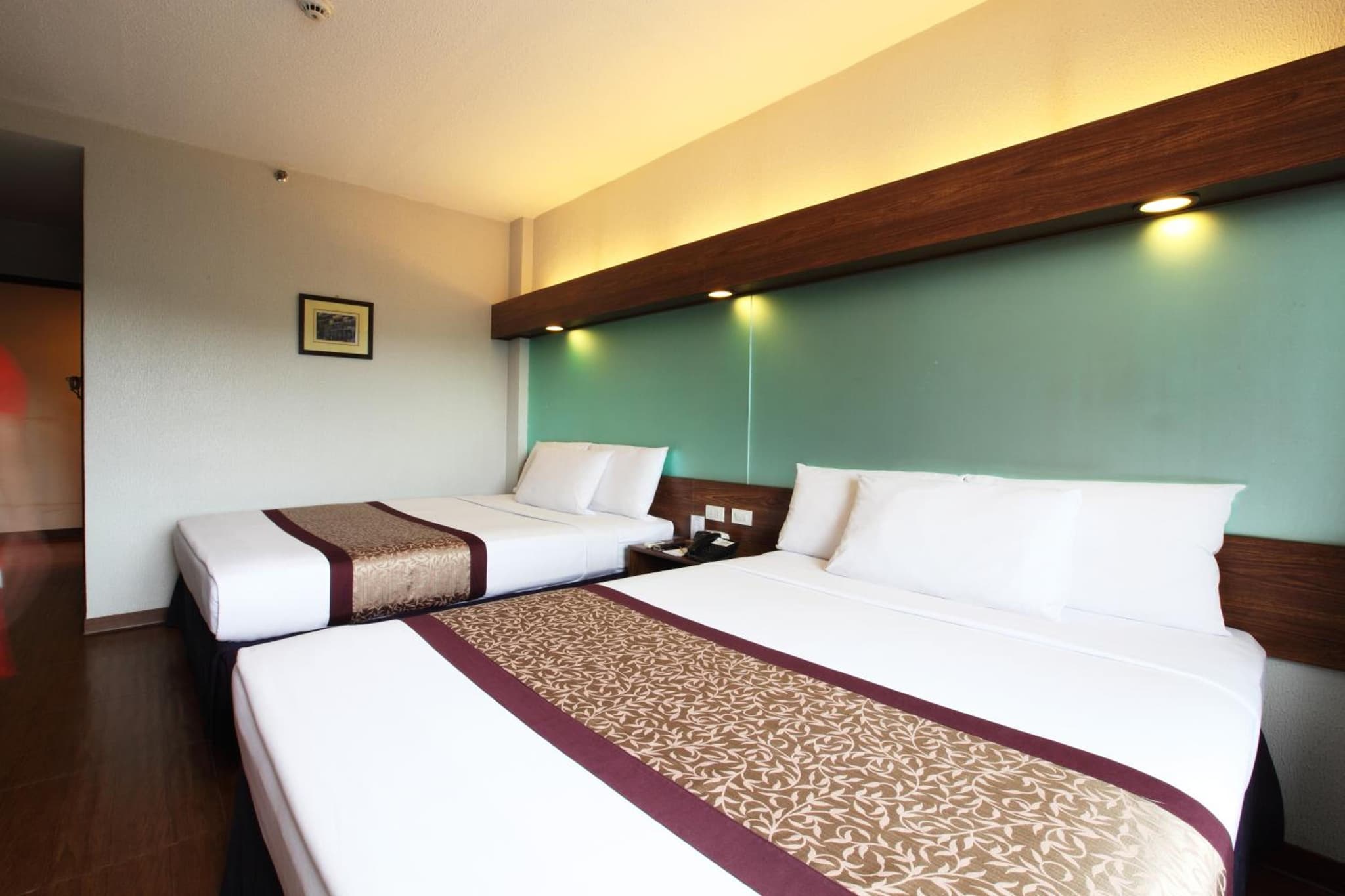 Microtel by Wyndham Baguio photo 3