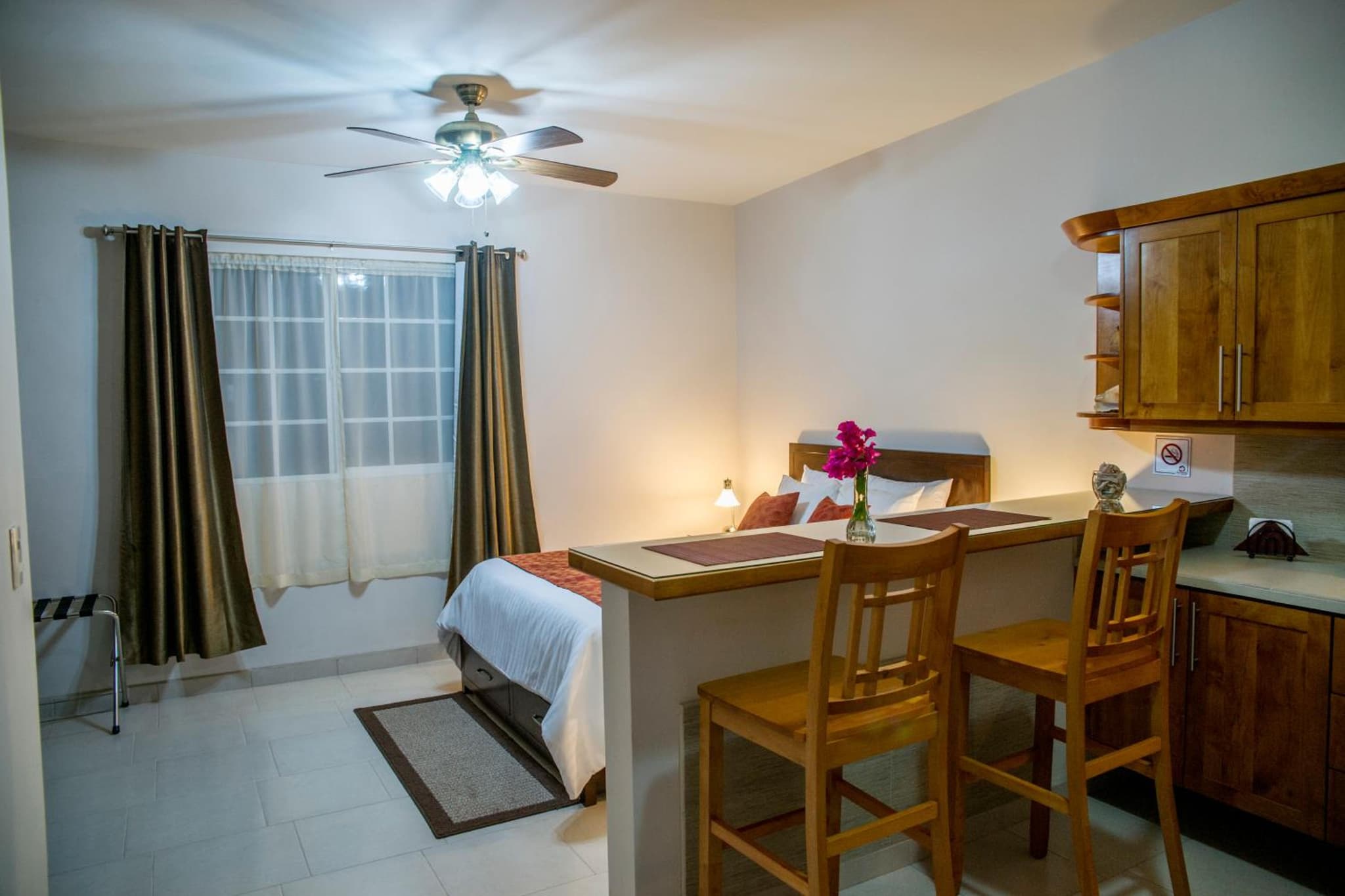 Bugambilias Suites photo 2
