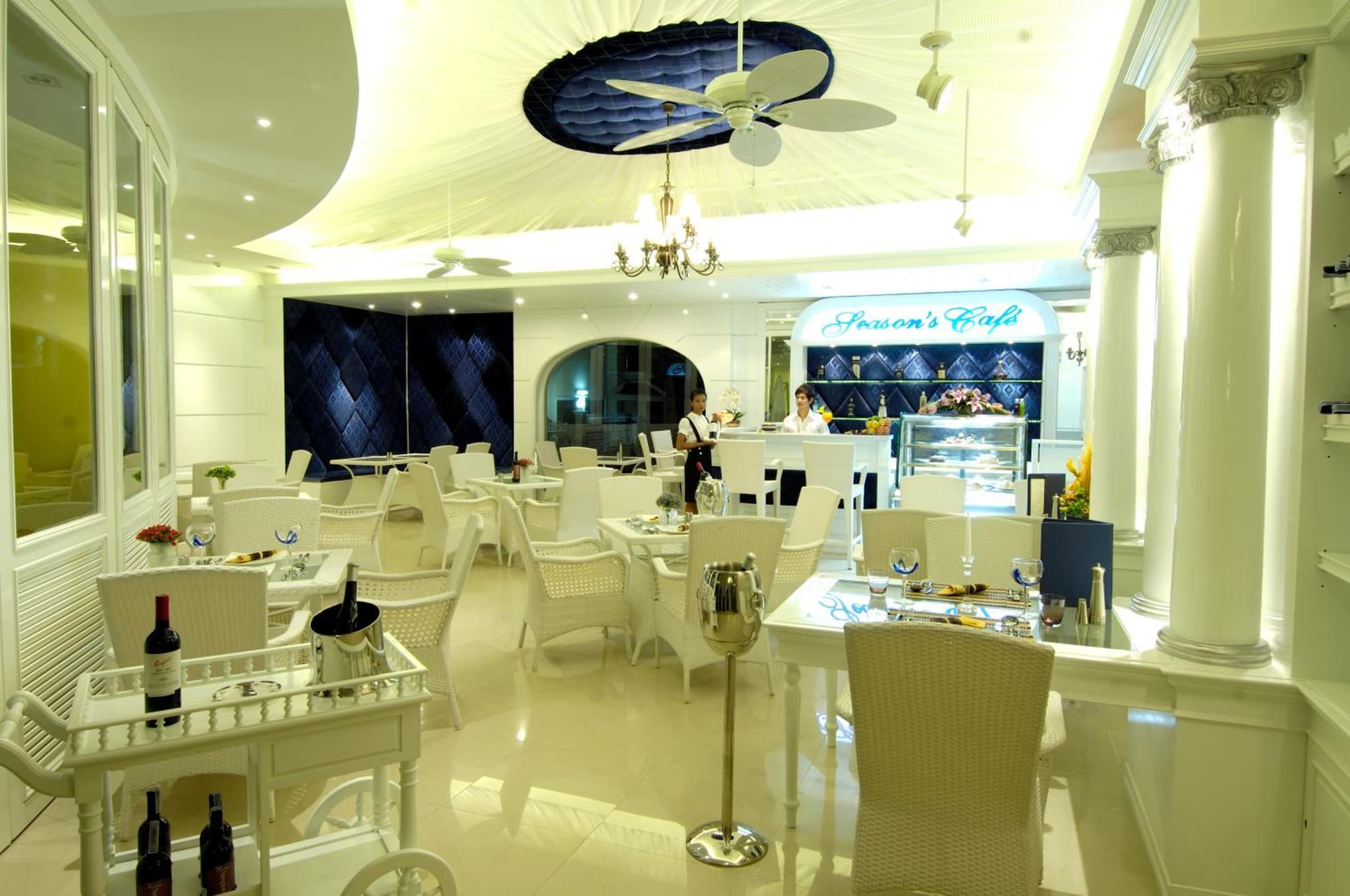 Four Seasons Place Pattaya photo 2
