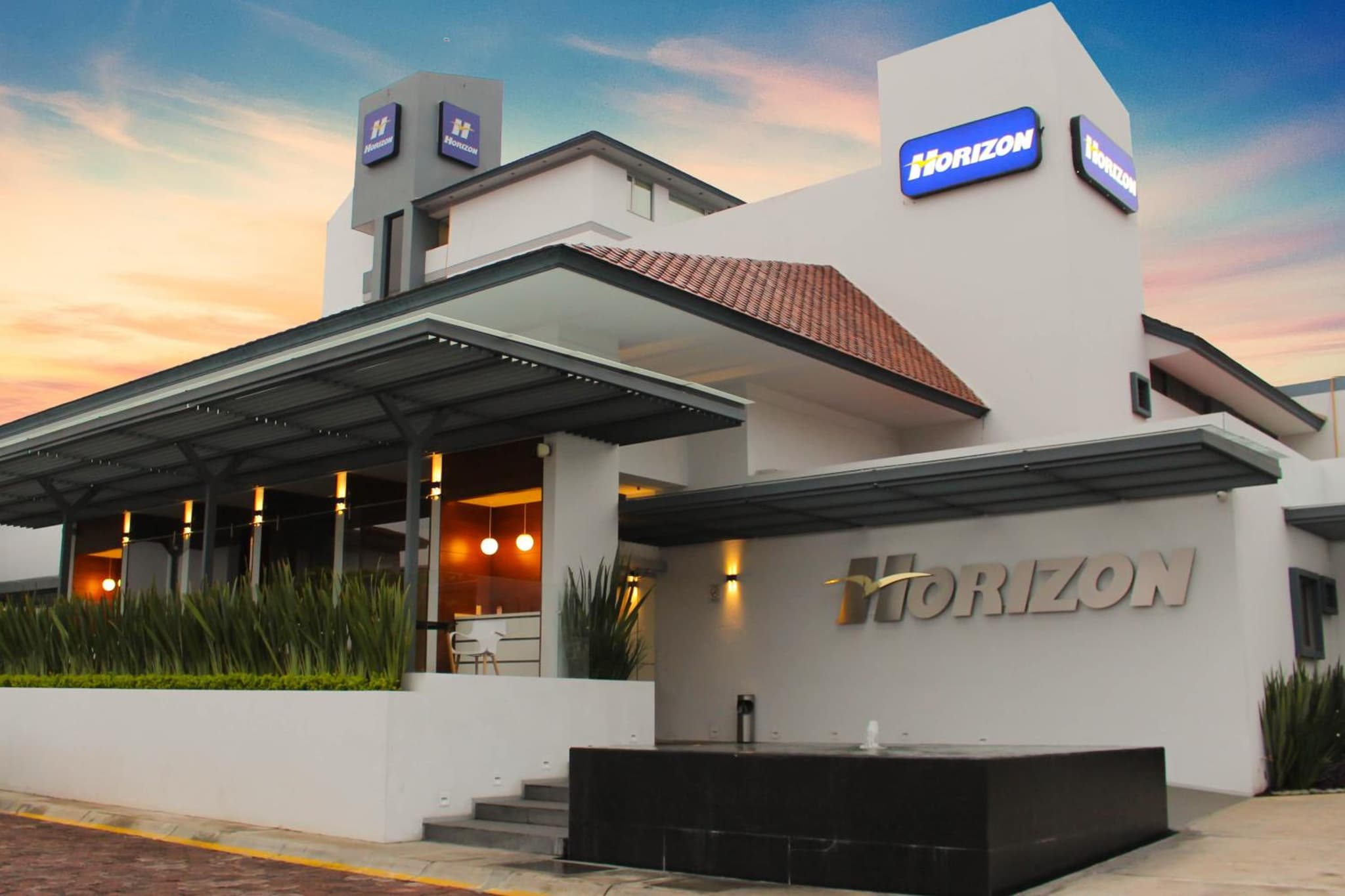 Hotel Horizon & Convention Center