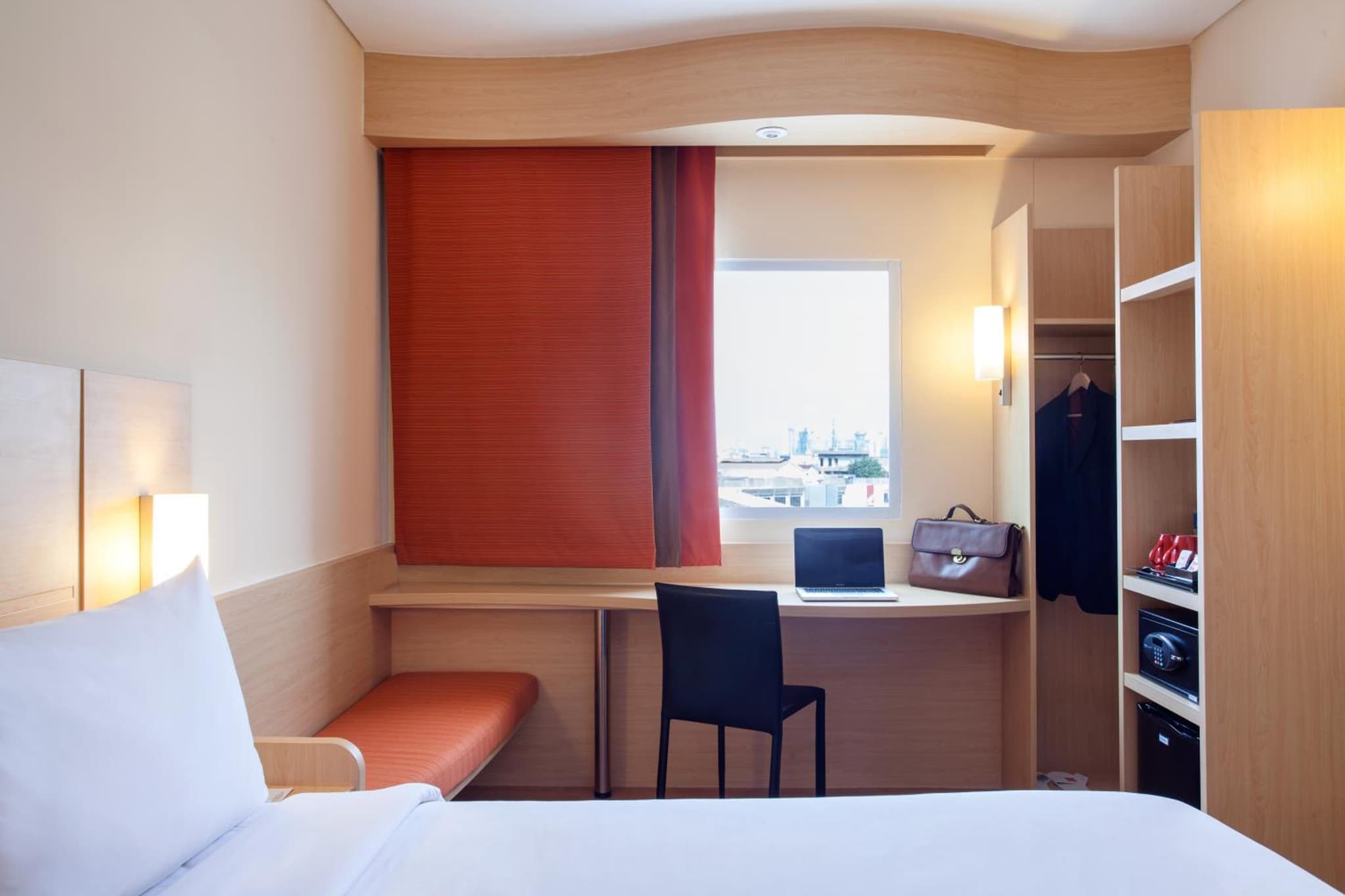 Ibis Jakarta Harmoni photo 5