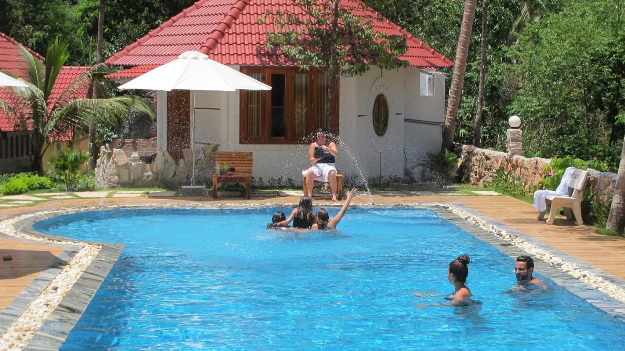 Sun & Wind Paradise Bungalow photo 7