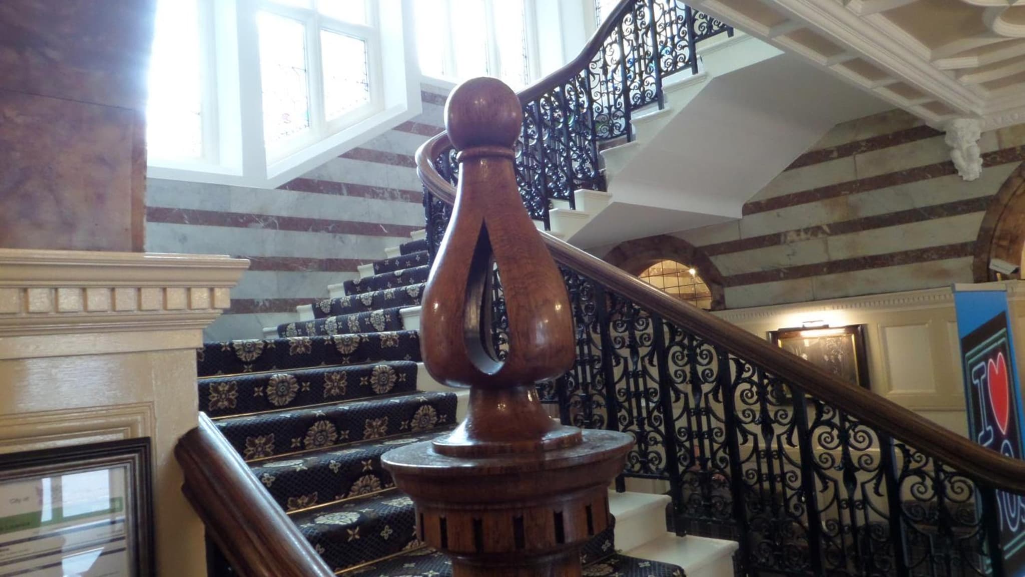 Crown & Mitre Hotel photo 3