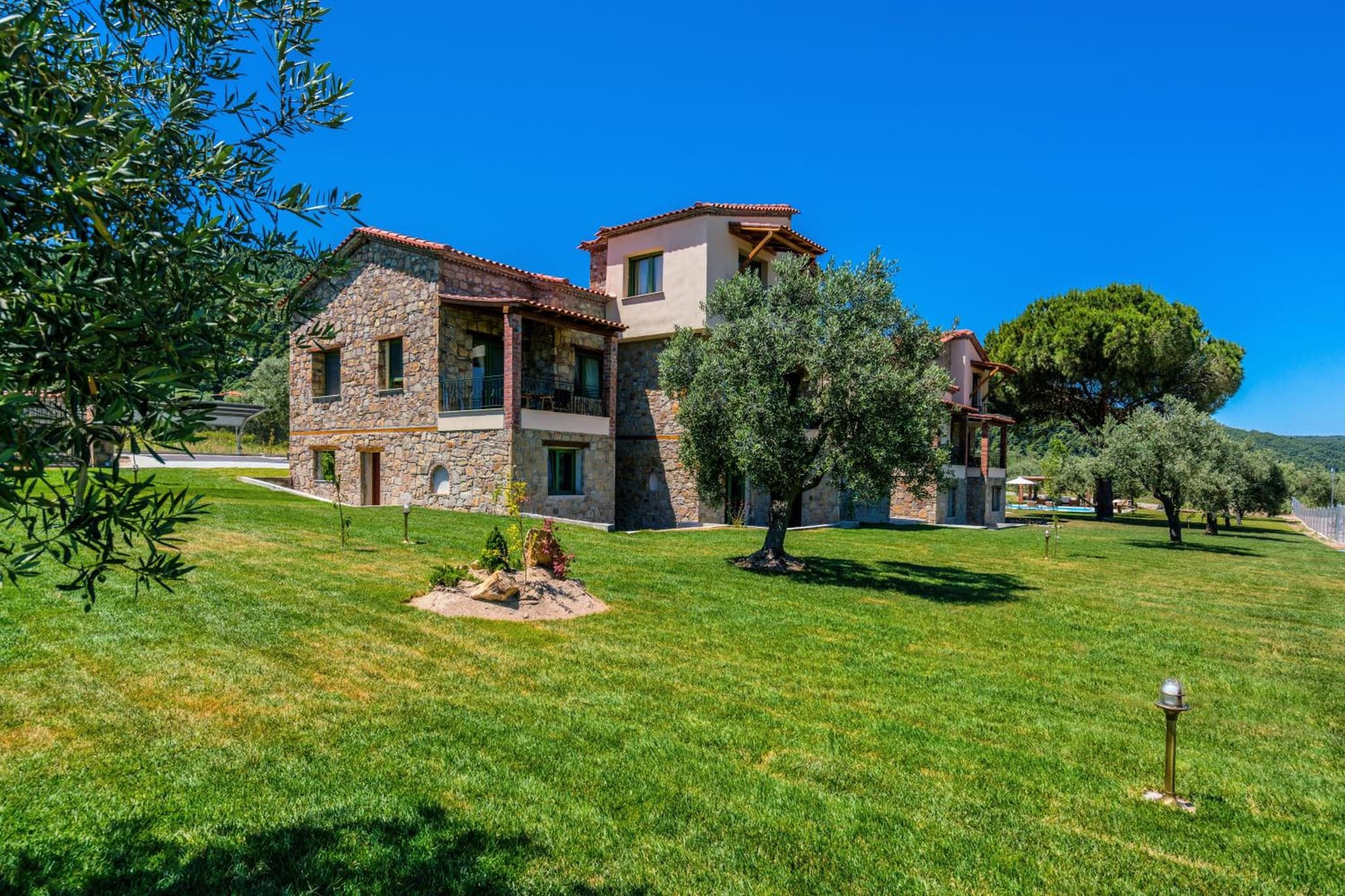 Mediterraneo Luxury Suites Halkidiki
