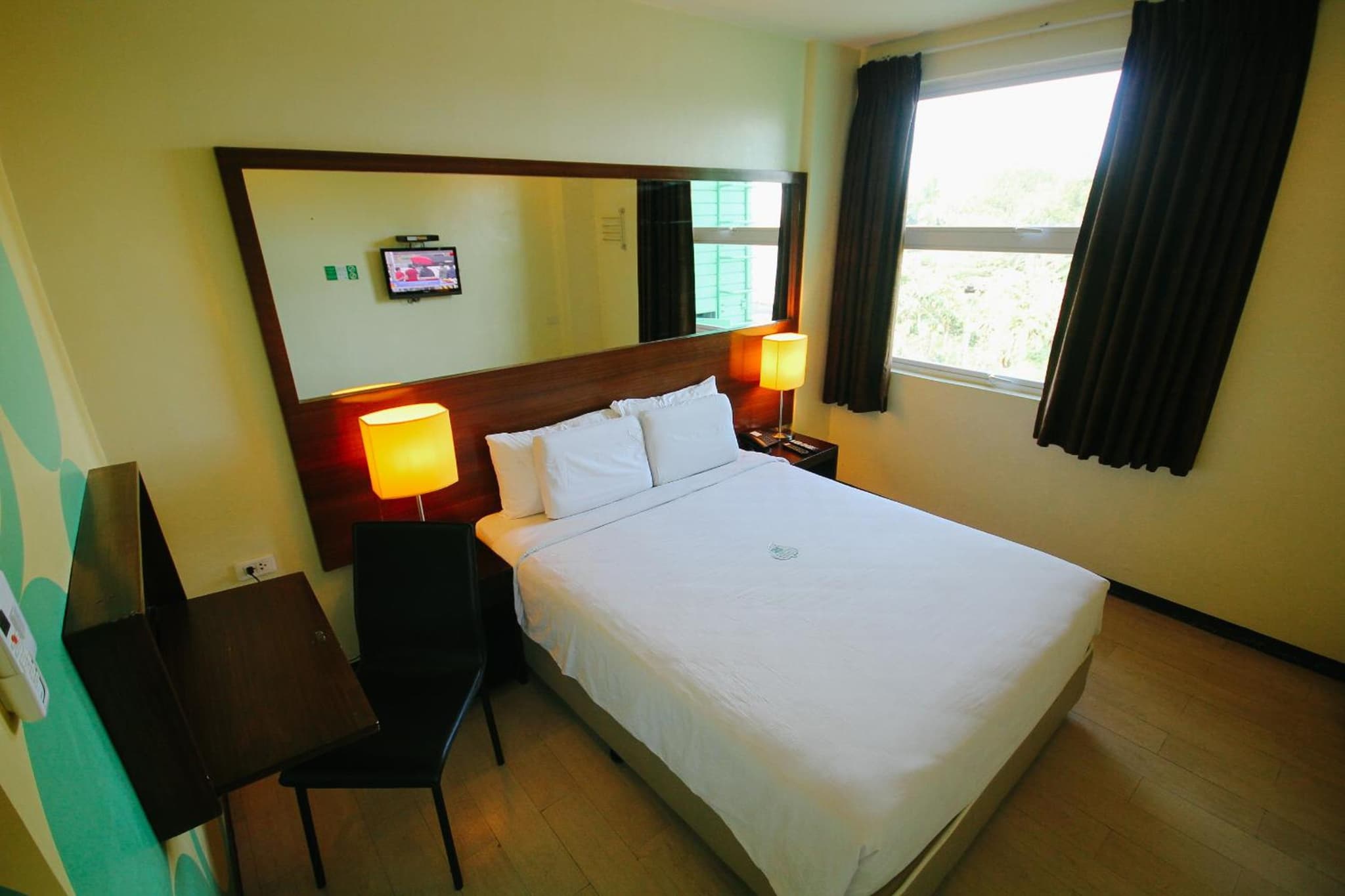 Go Hotels Plus Bacolod - Newly Renovated photo 3