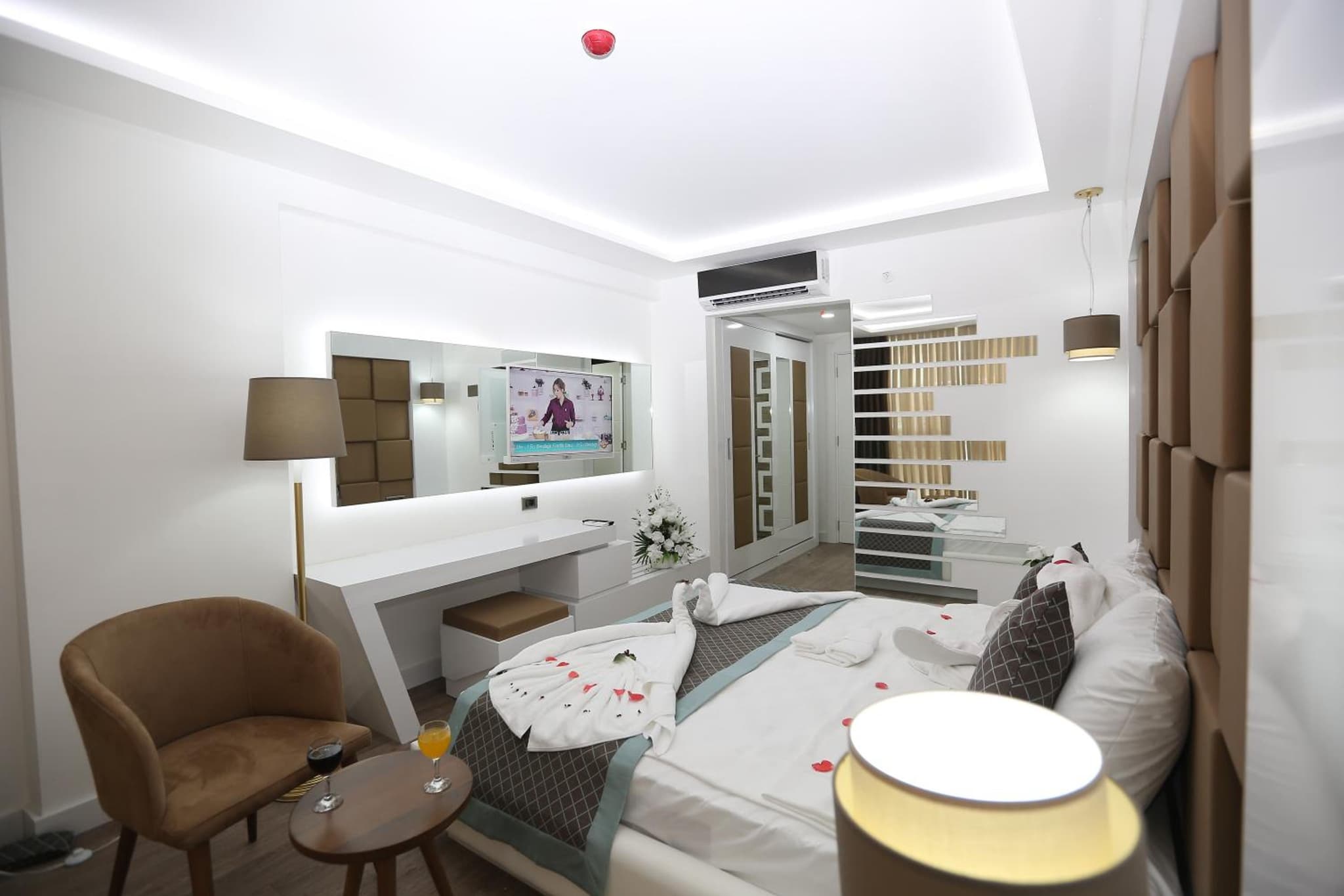 Elips Royal Hotel & SPA photo 8