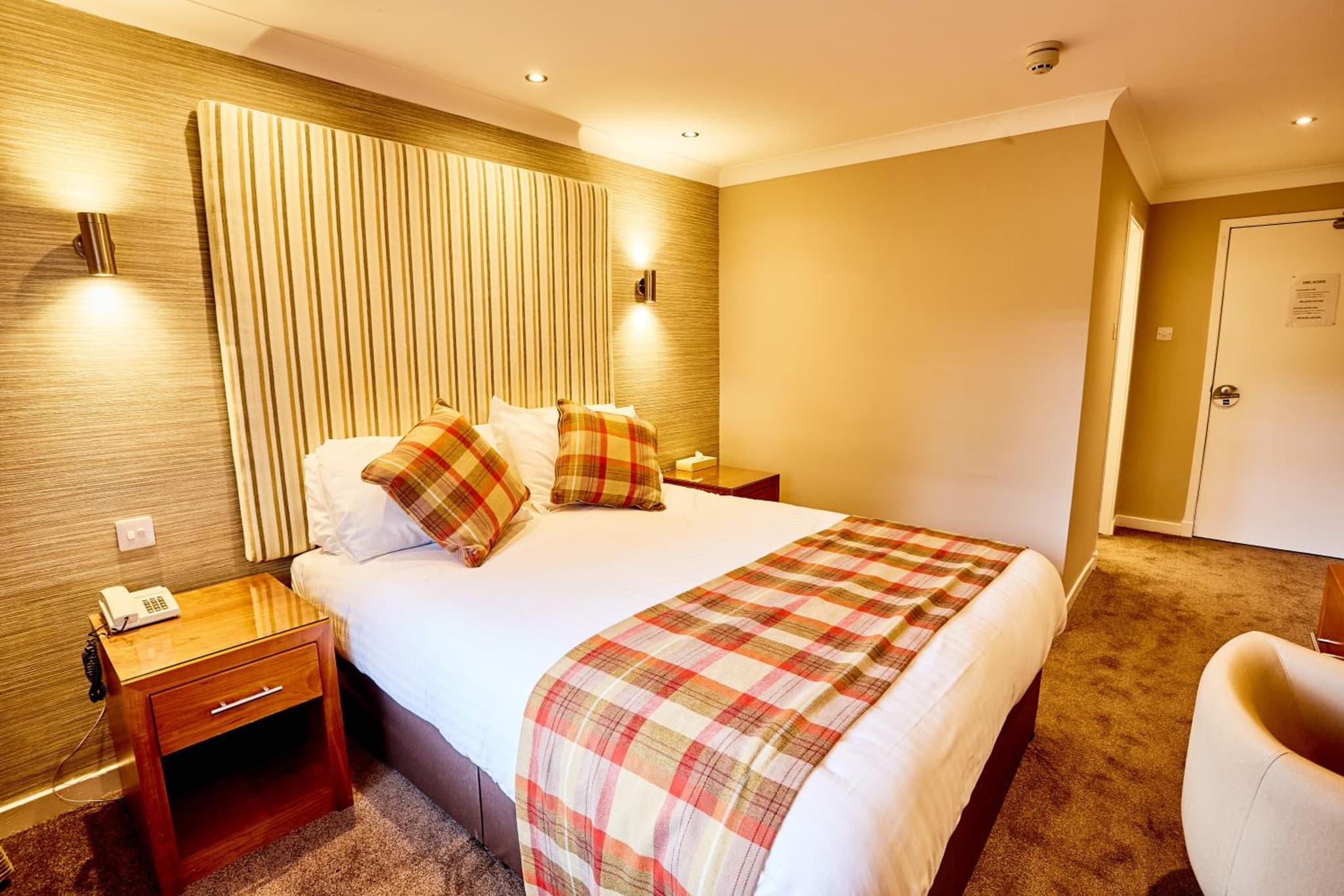 Abbotsford Hotel photo 9