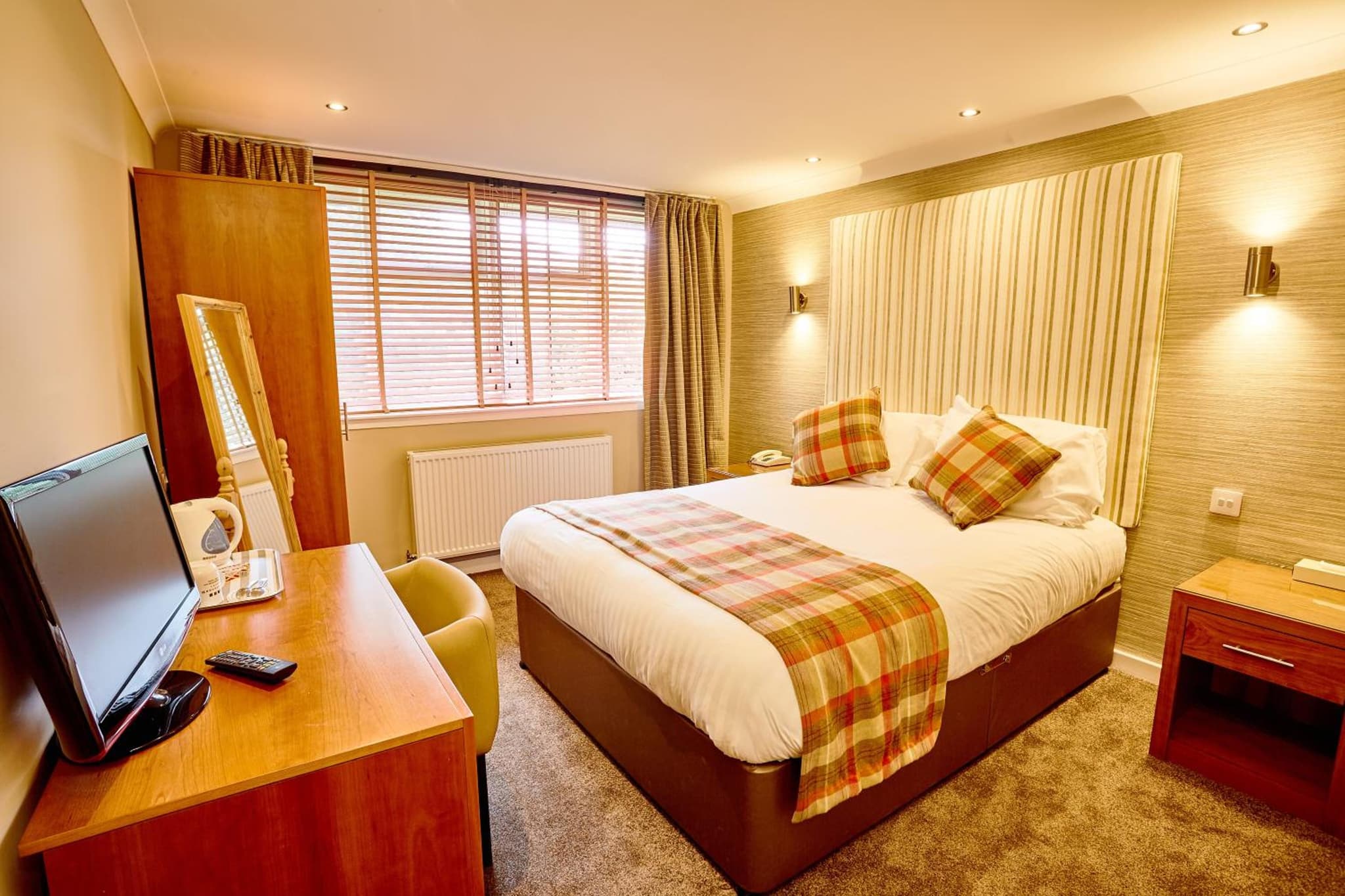 Abbotsford Hotel photo 7