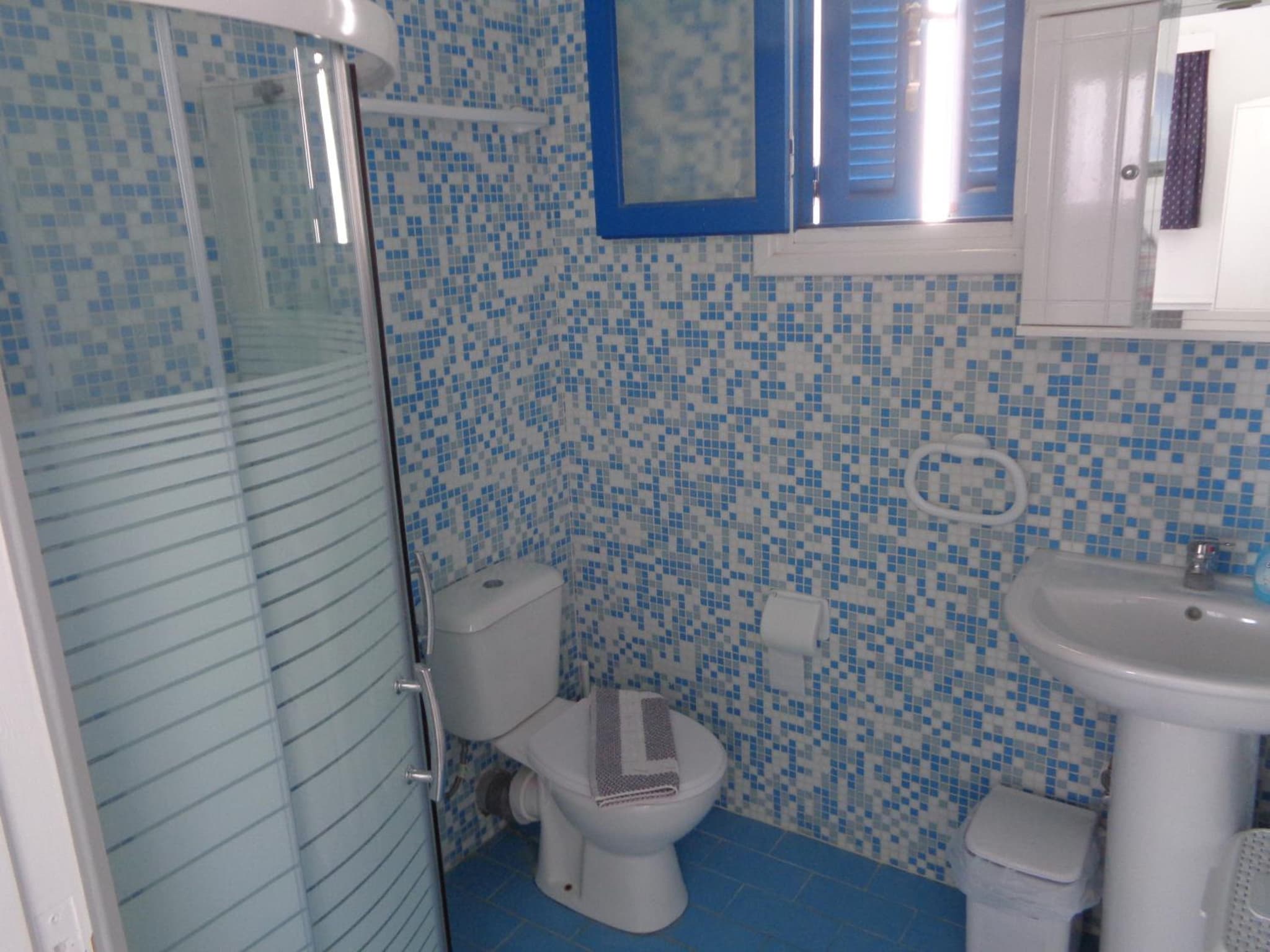 Blue and White Studios & Apartments photo 4