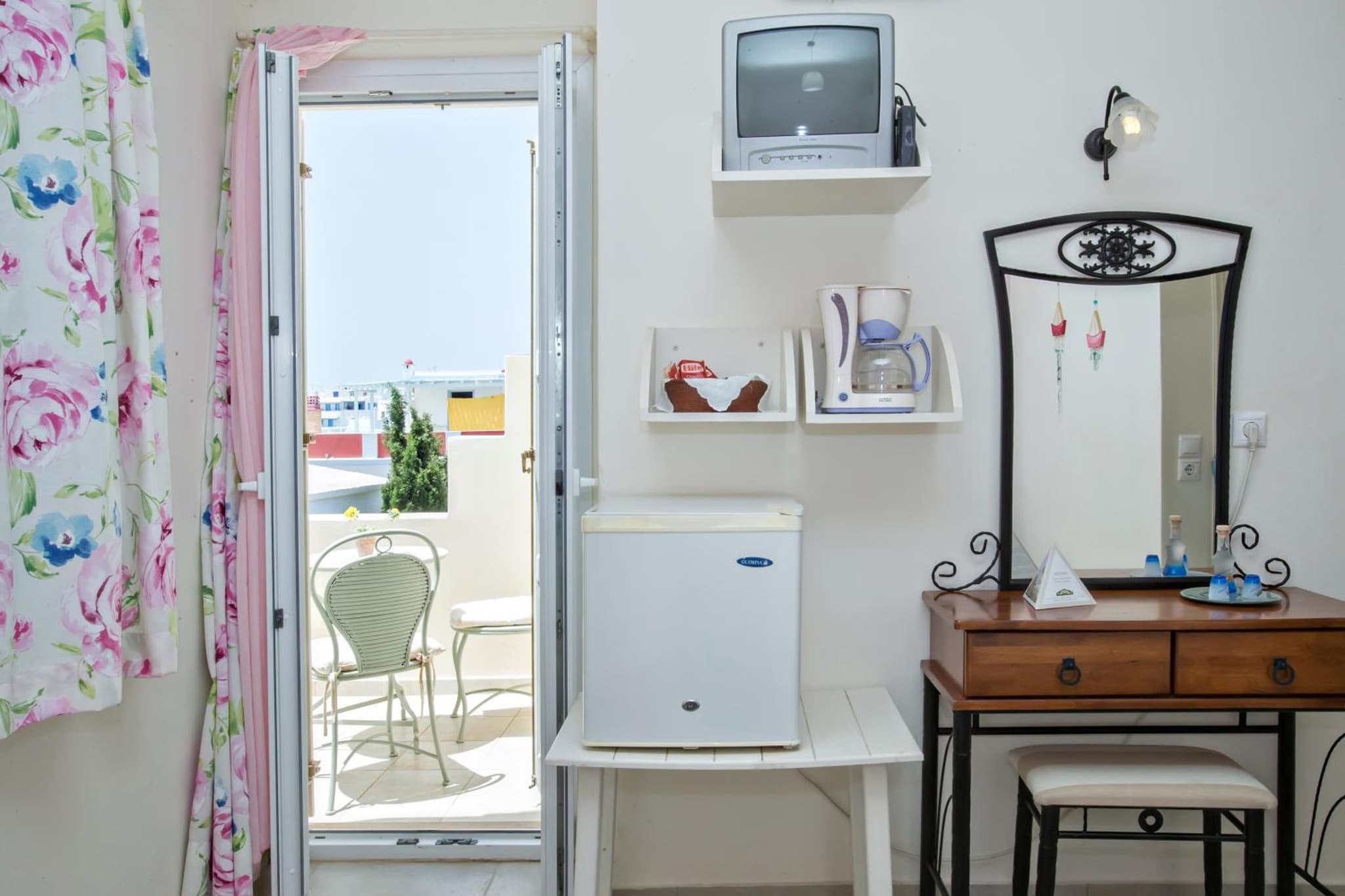 Tiniotissa Studios photo 4