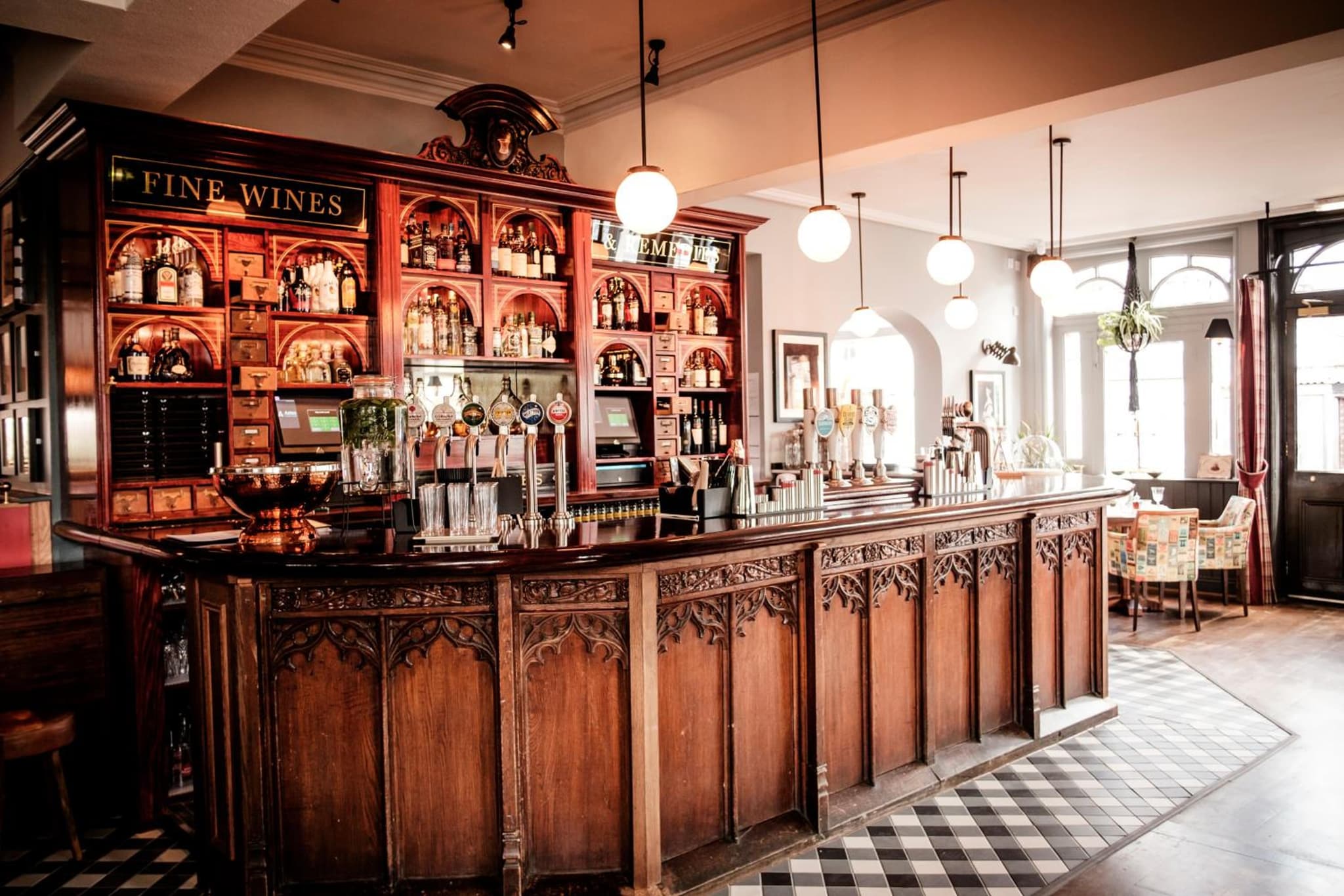 The Queen's Head photo 9