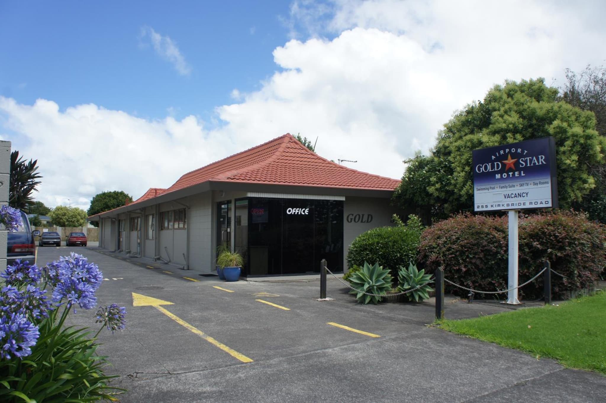 Airport Gold Star Motel