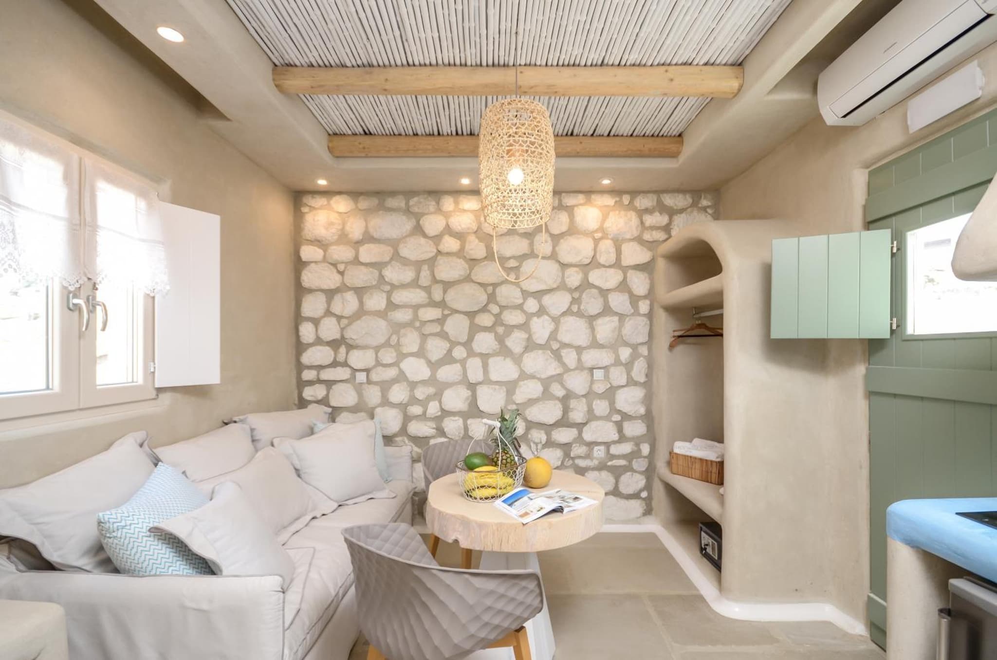 Naxos Euphoria Suites photo 5
