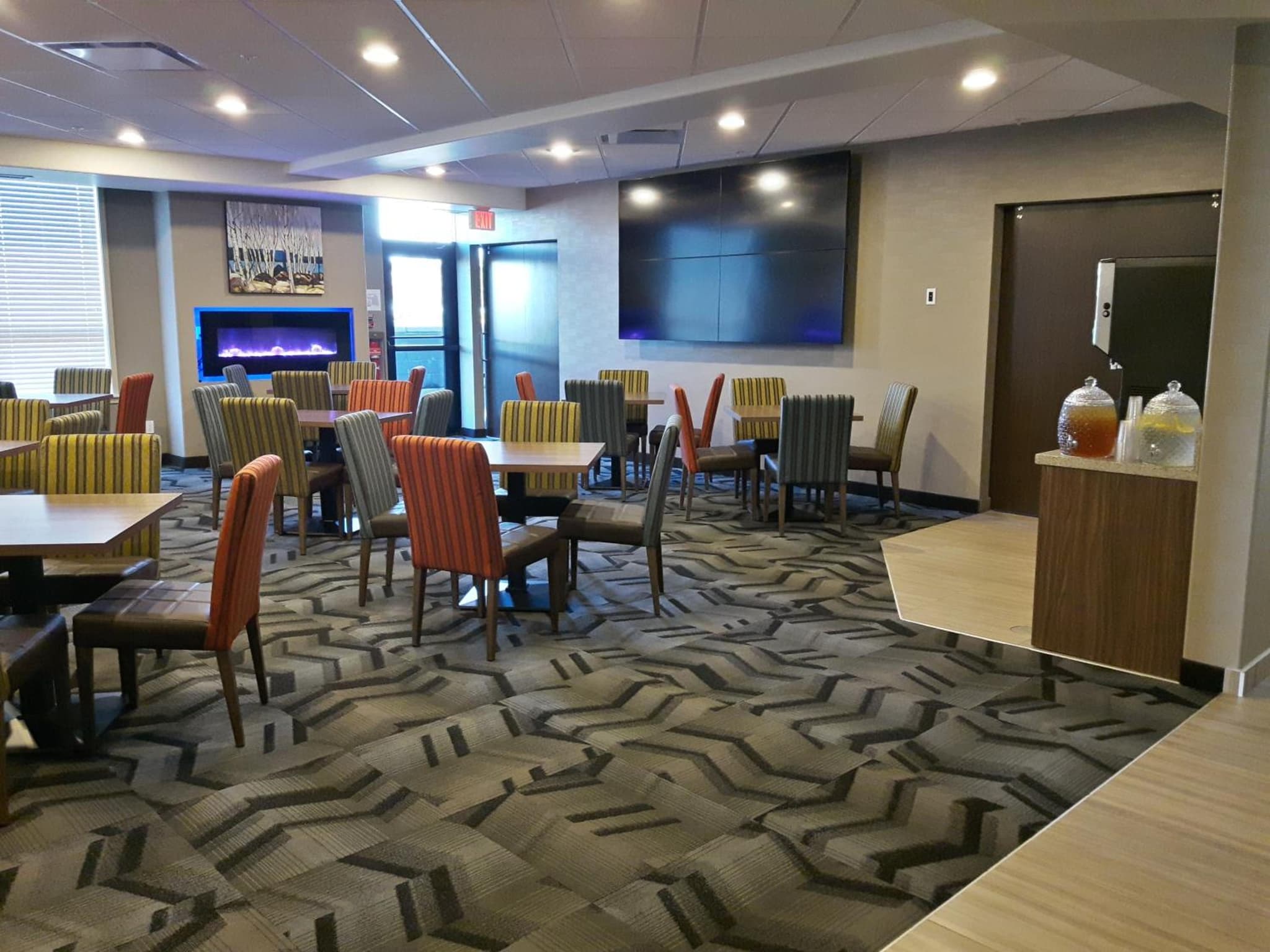 Encore Suites by Service Plus Inns photo 5