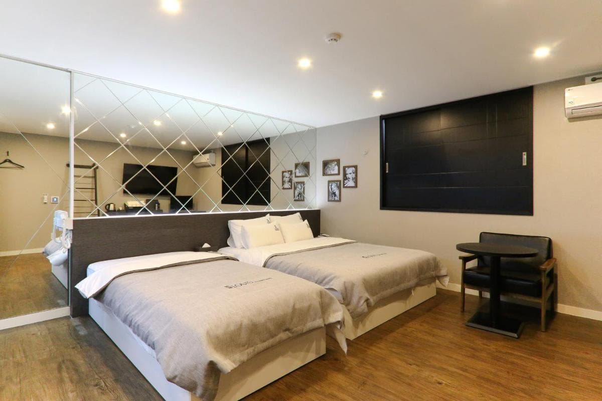 Louis Hotel photo 3