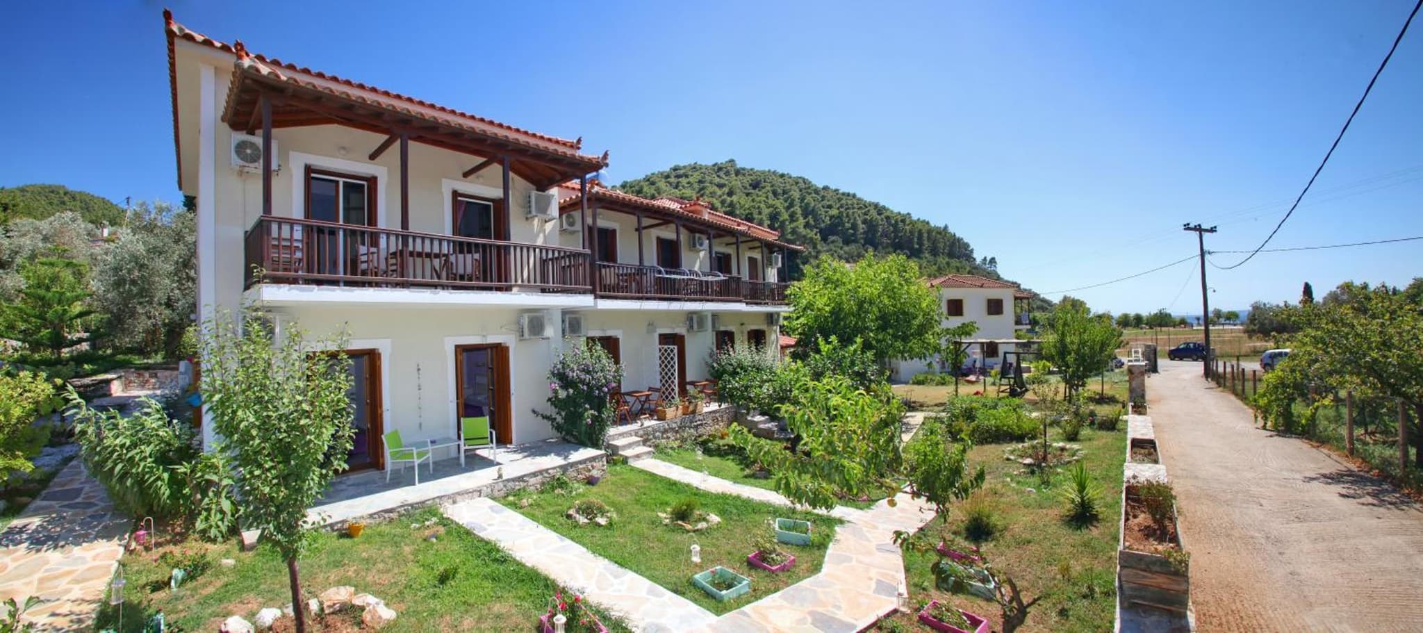 Sklavos Studios skopelos photo 9