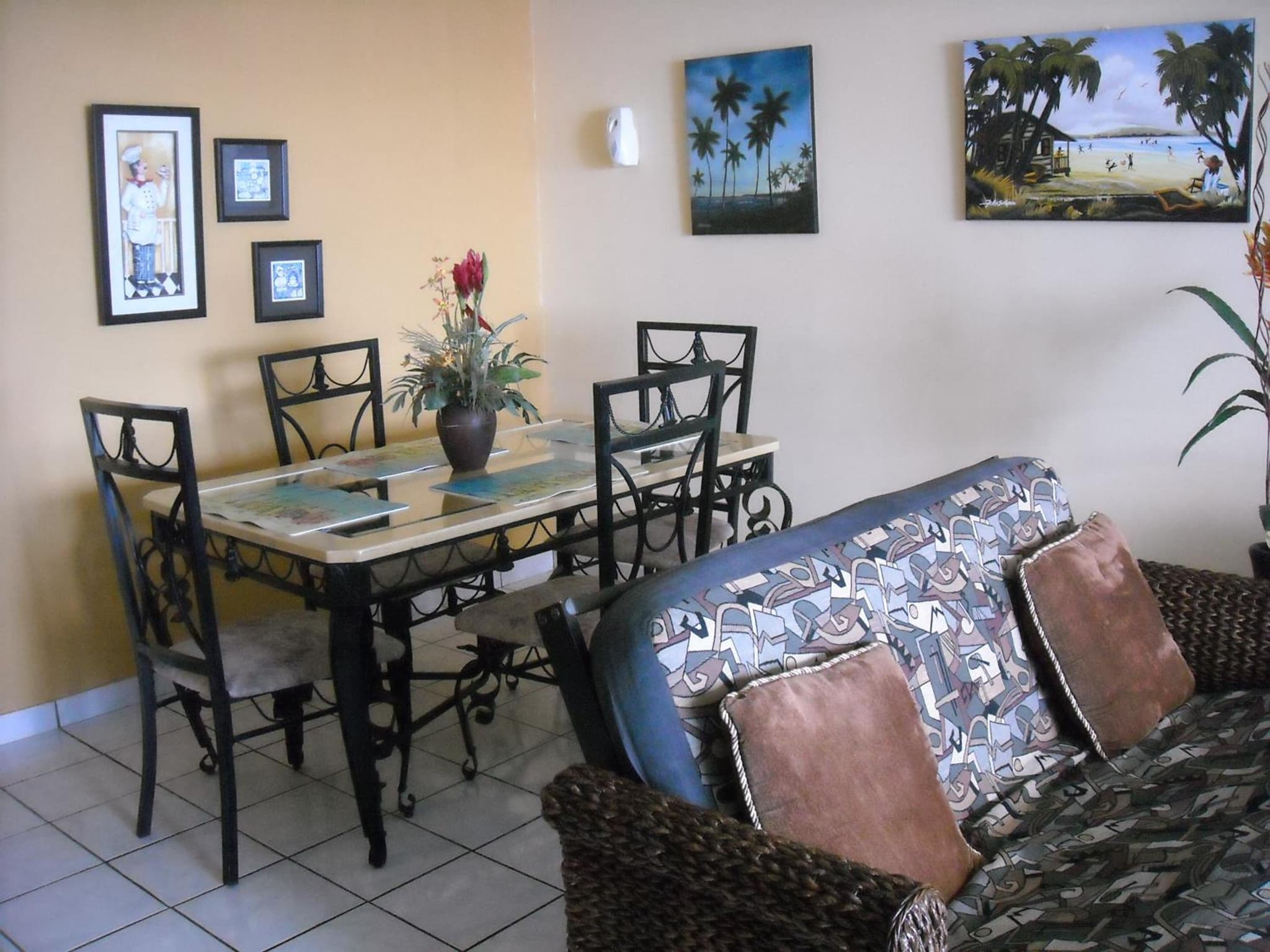 Ocean Front Apartment photo 2