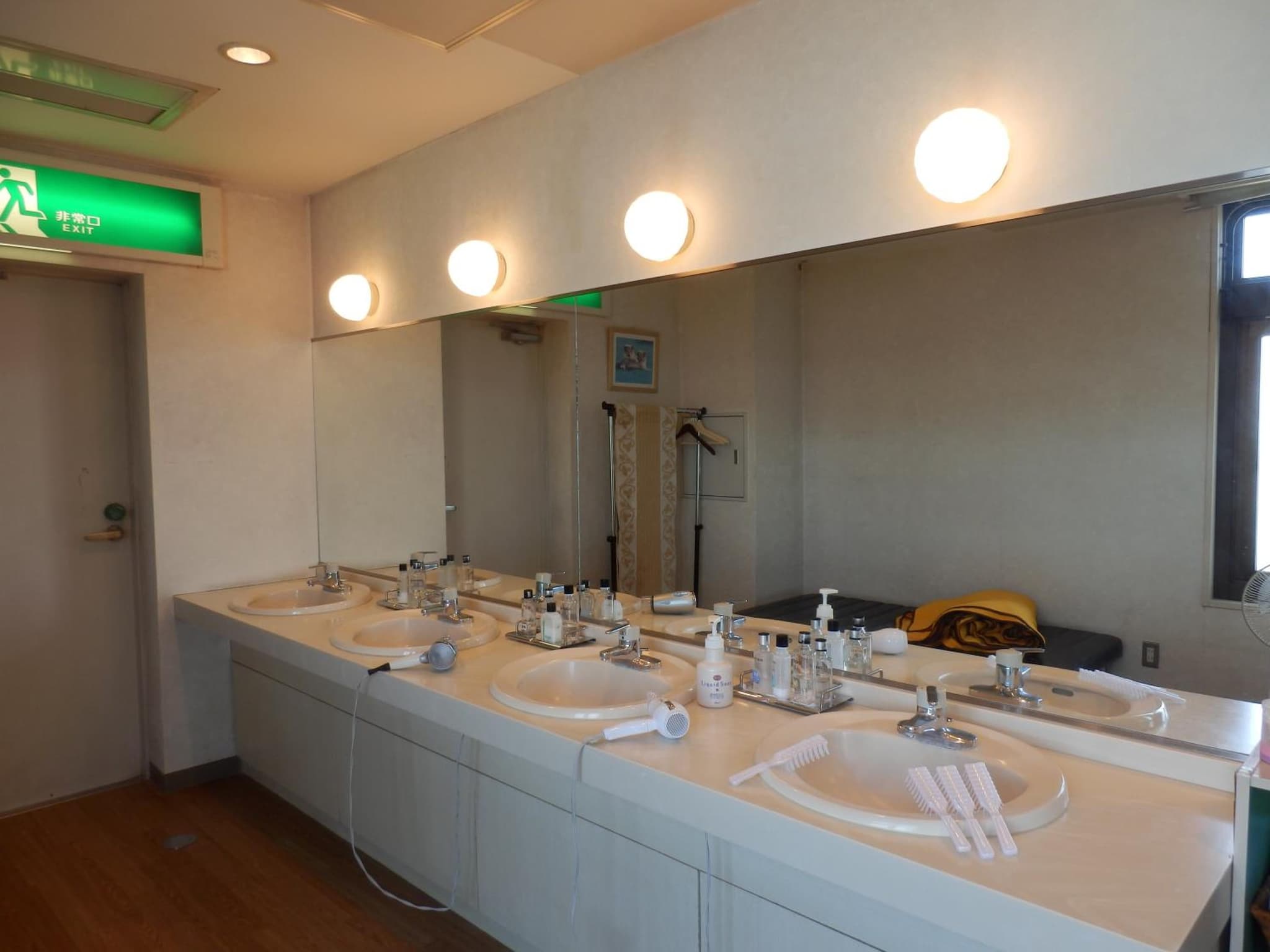Famy Inn Makuhari photo 9
