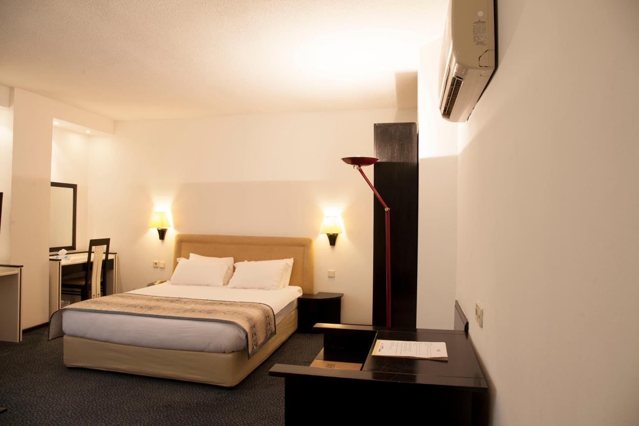 King Hotel Guvenlik photo 7