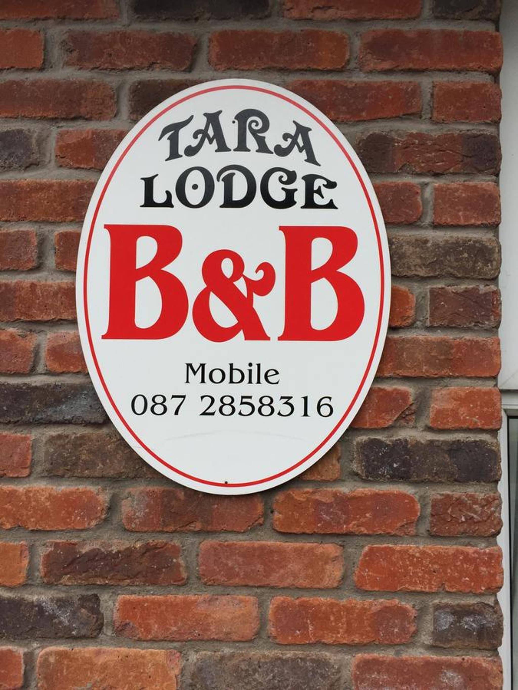 Tara Lodge Galway photo 2