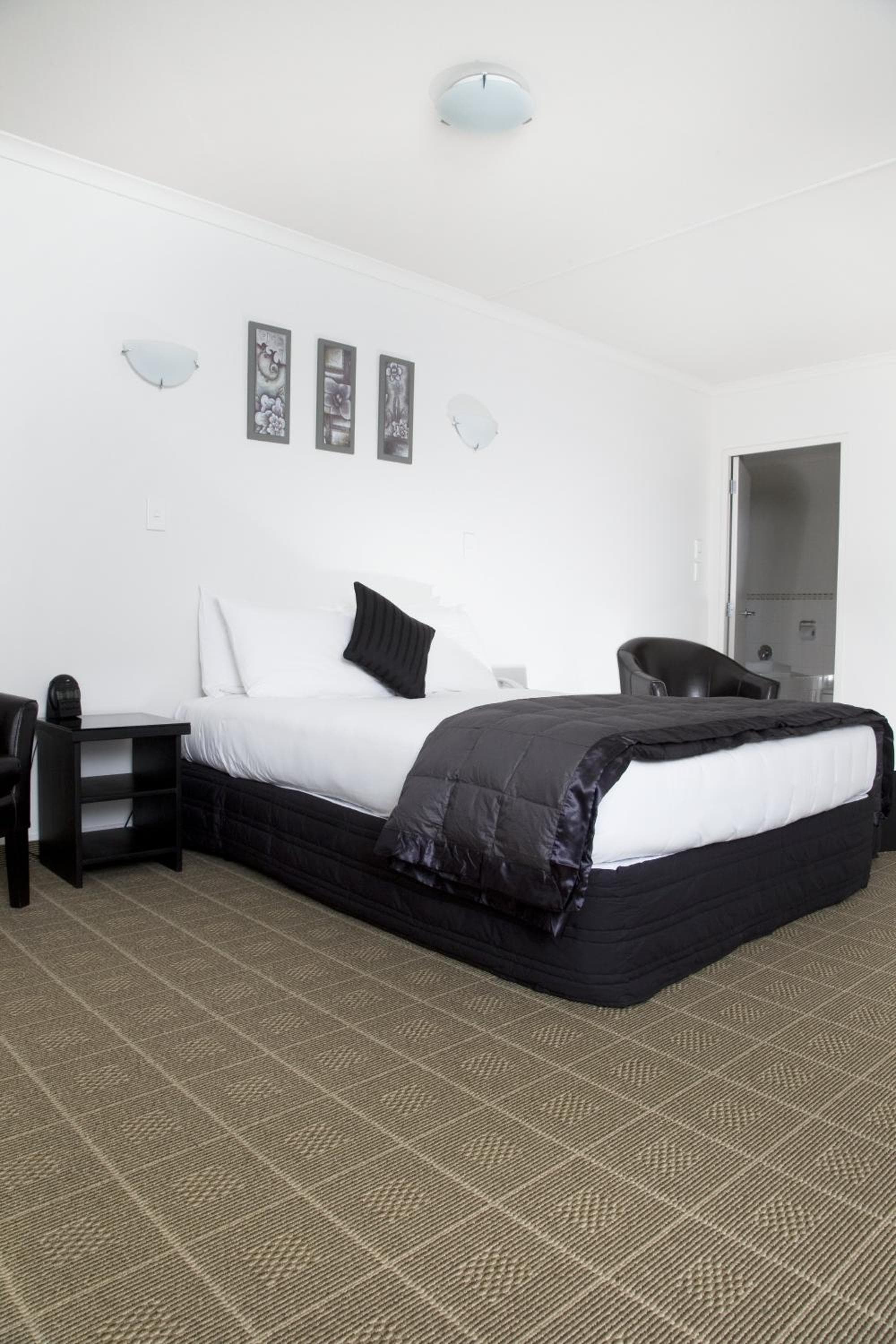 Hygate Motor Lodge photo 6